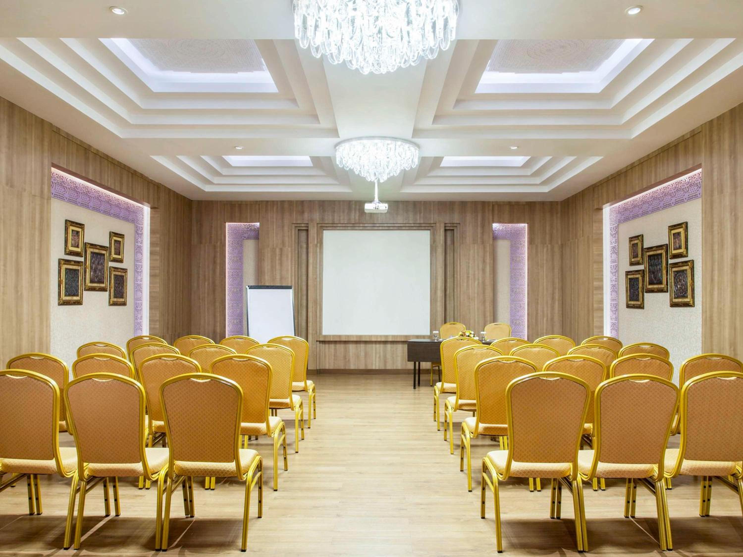 ibis Yogyakarta Adi Sucipto