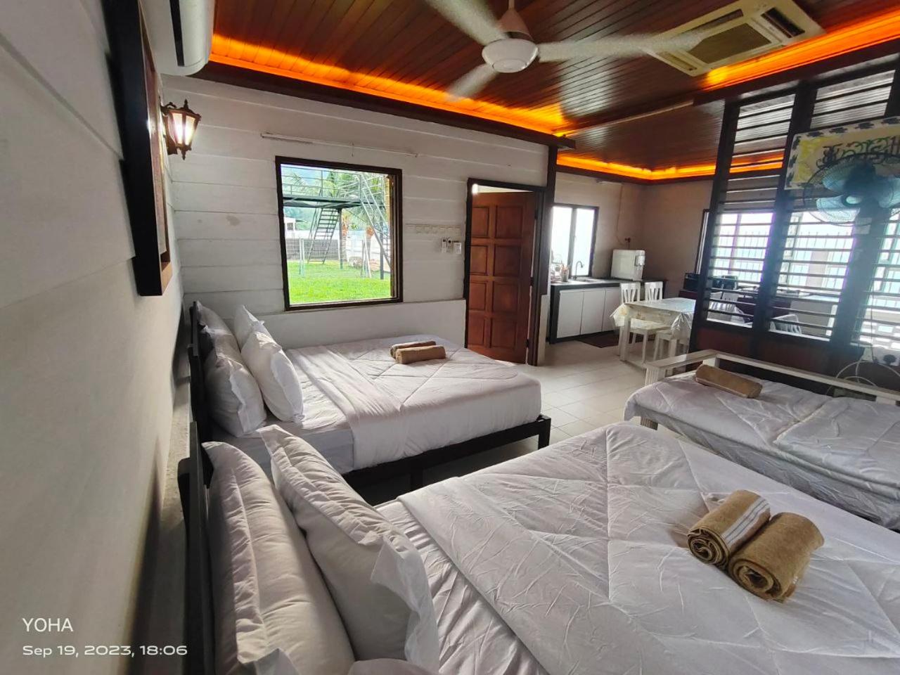 Beach-Front Mini-Chalet - Private Beach Access, KTV, Seaview Pool, BBQ and Beyond! photo 8