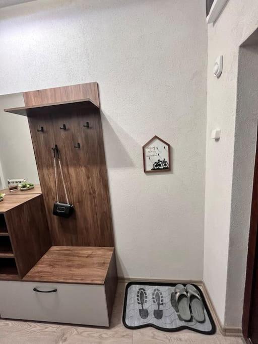 Flat 7 luxury apartment, free parking.
