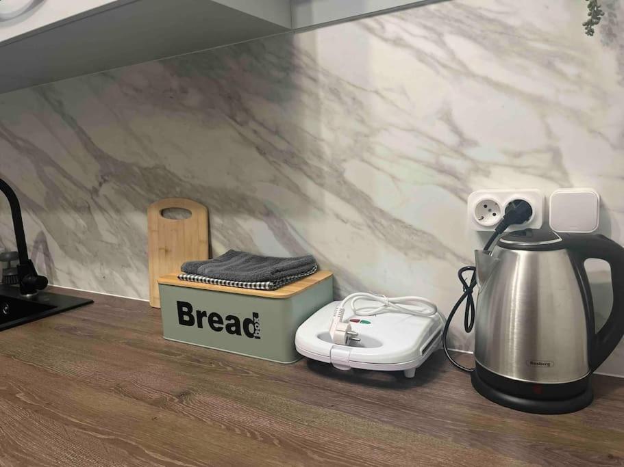 Flat 7 luxury apartment, free parking.