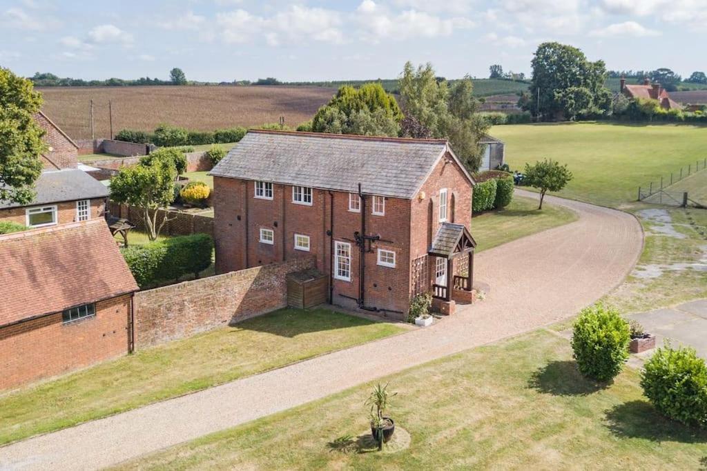 The Bothy - Charming home on a working farm view 3