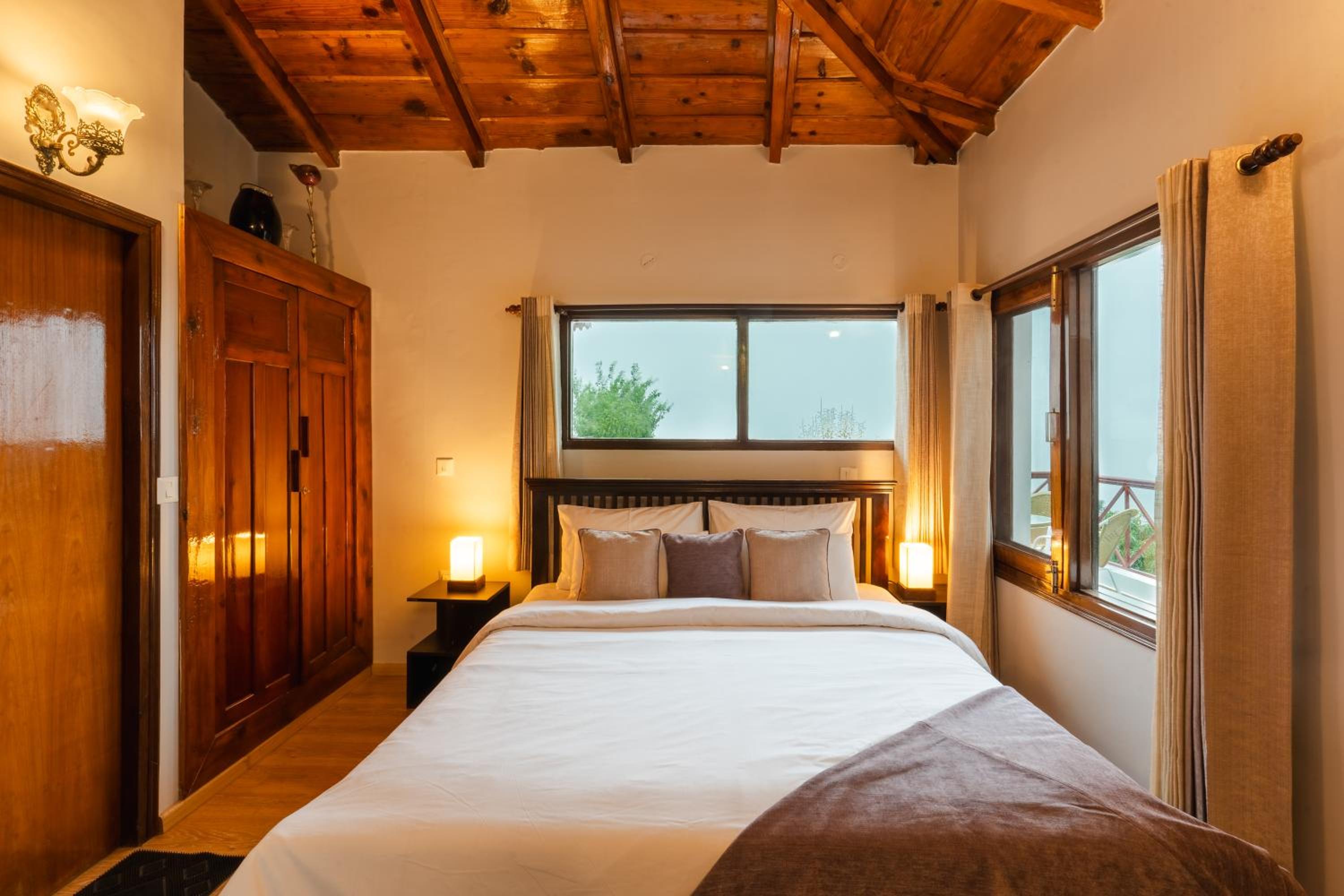 SaffronStays The Clairmont Cottage,Mukteshwar view 4