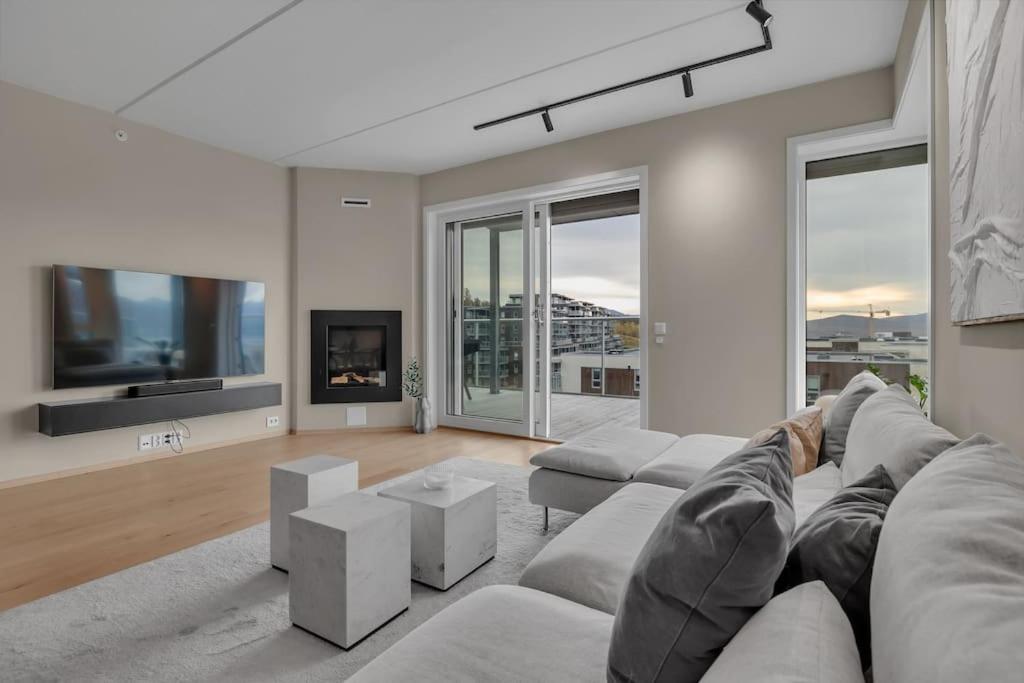 Central apartment with stunning view view 5