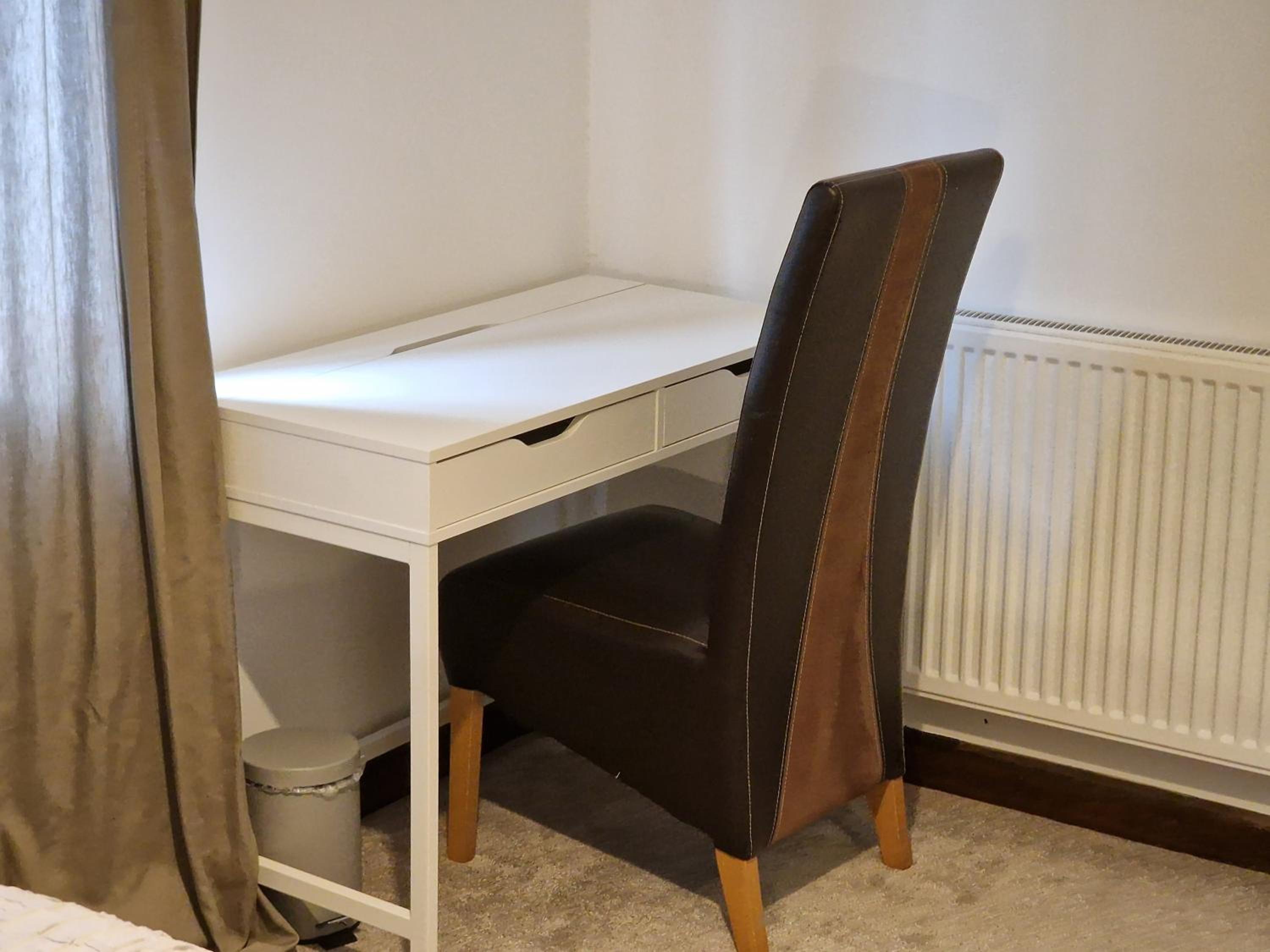 Guildford Vacations - Millmead Apartment in central Guildford with parking - Property Image 12