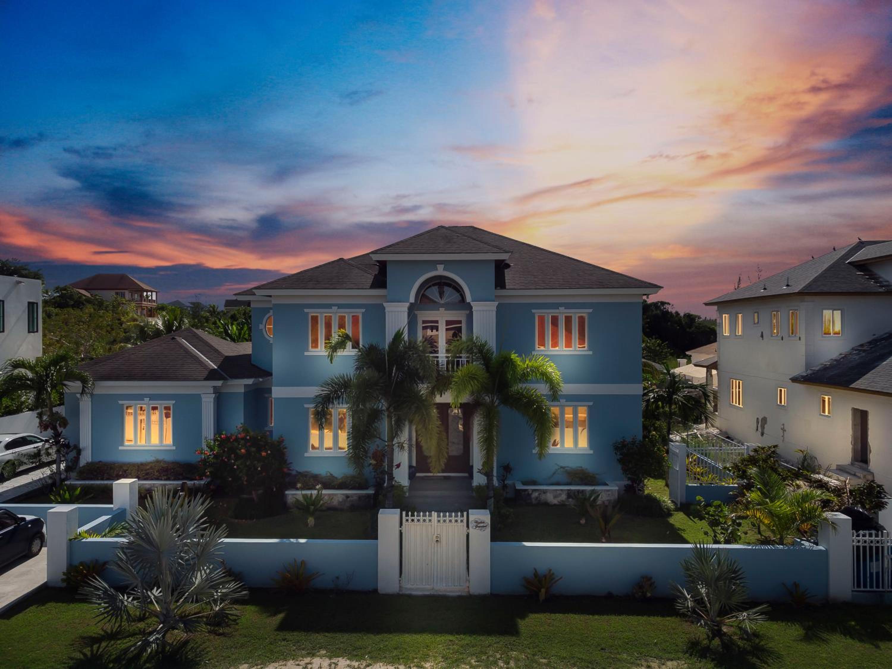 Blu Diamond Luxury Estate