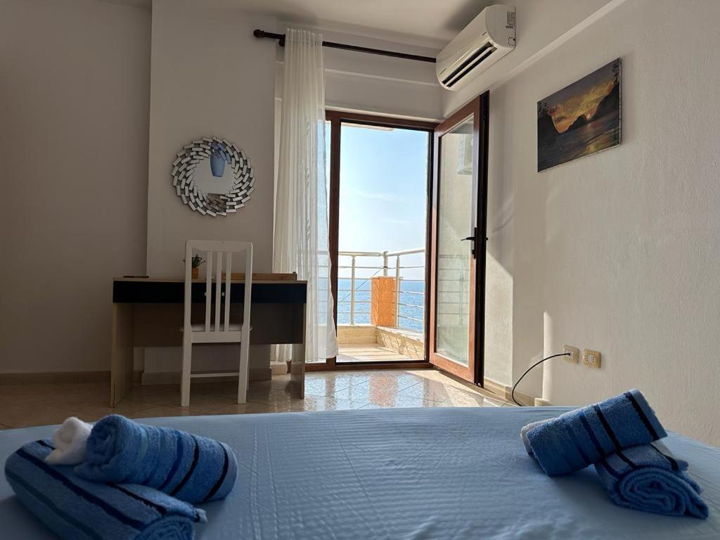 Amazing Paradise Sensation 2 Bedroom Luxury Apartment with a Jacuzzi