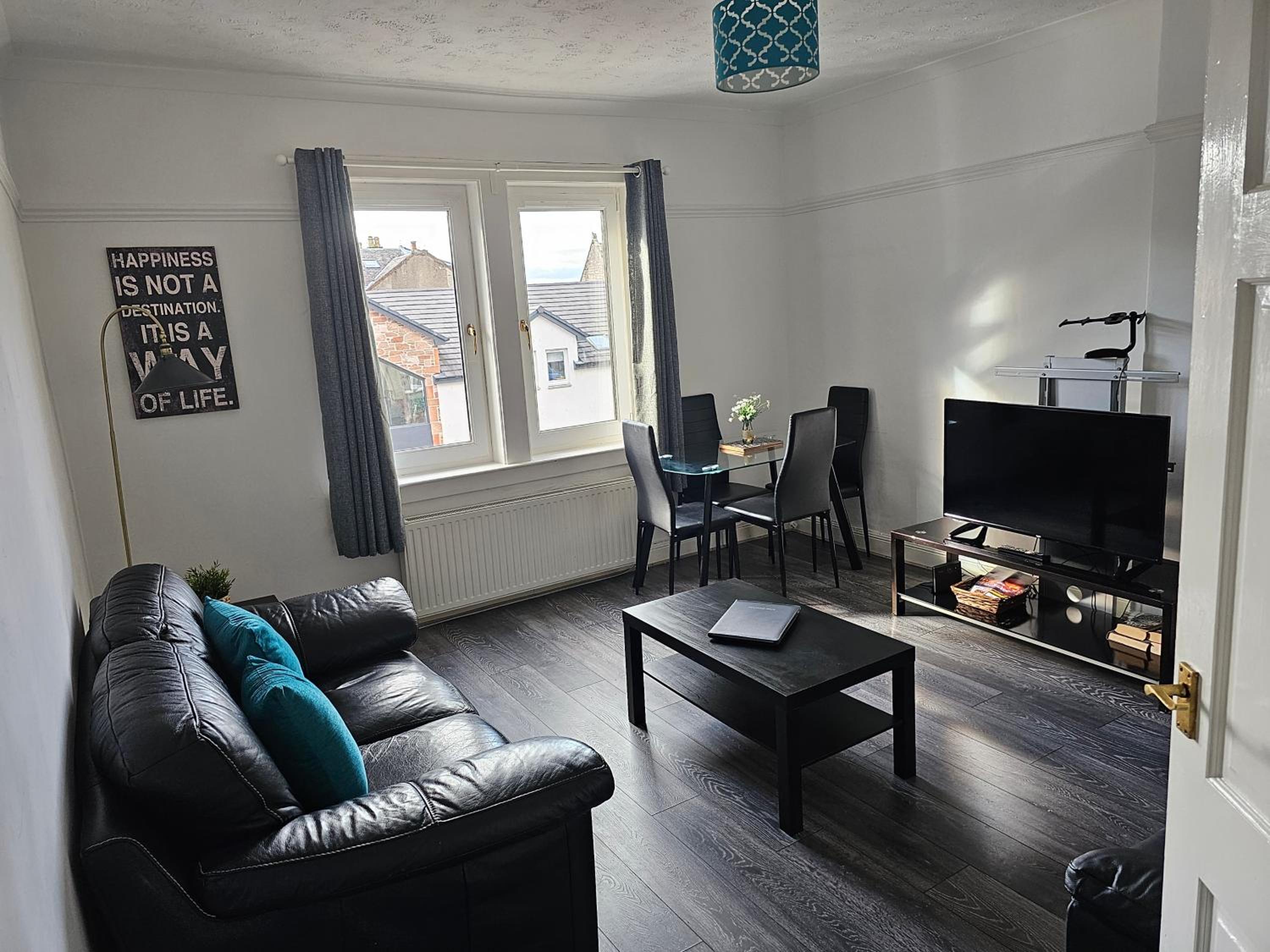 Snug - Meadhan Apartment