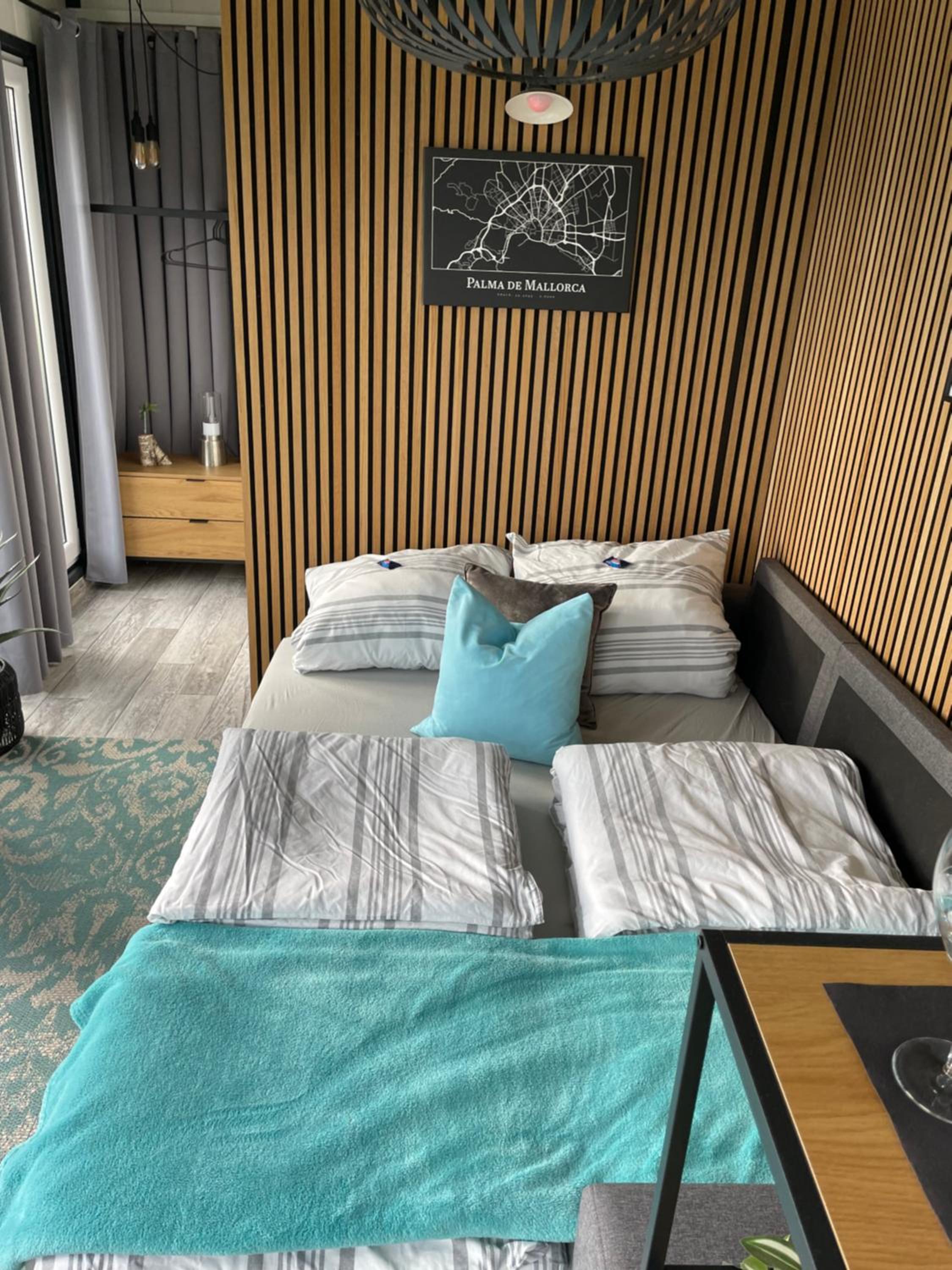 TINY-HOUSE mit Alpen- Stadt- und Poolblick , WLAN