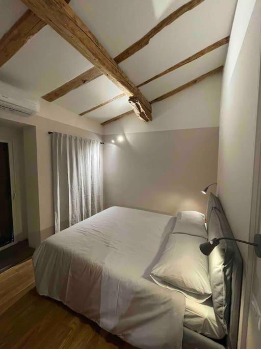 Romantic attic room with panoramic view photo 4