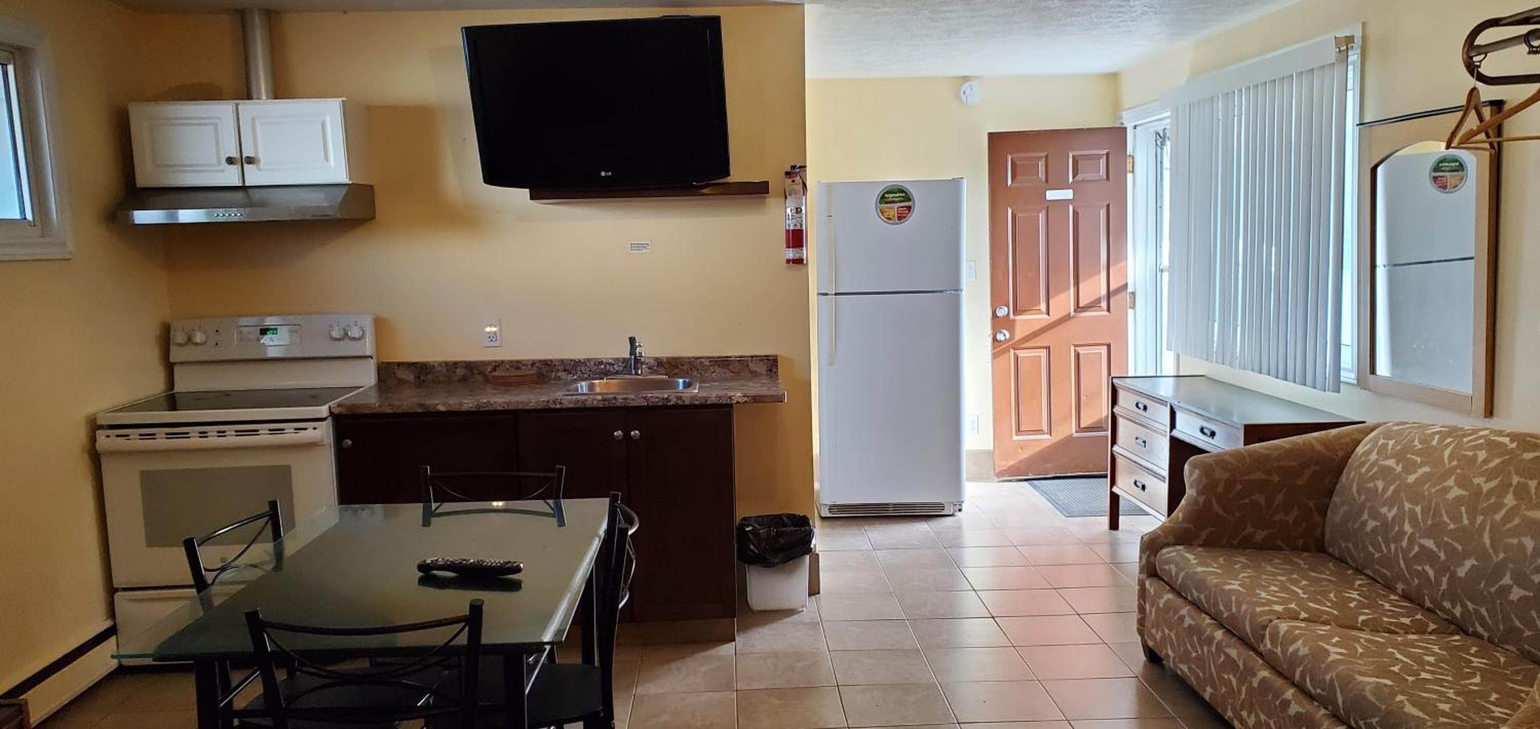 Sunparlor Motel