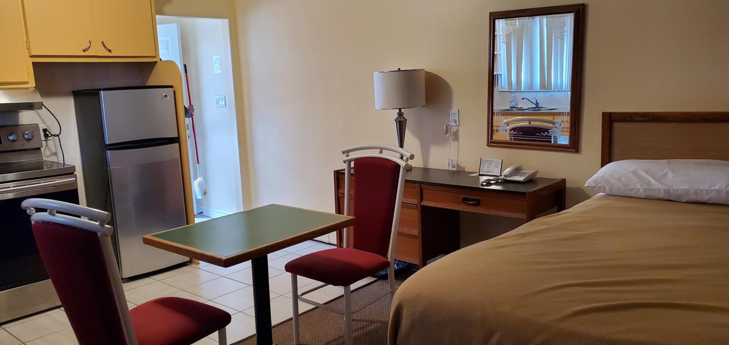 Sunparlor Motel