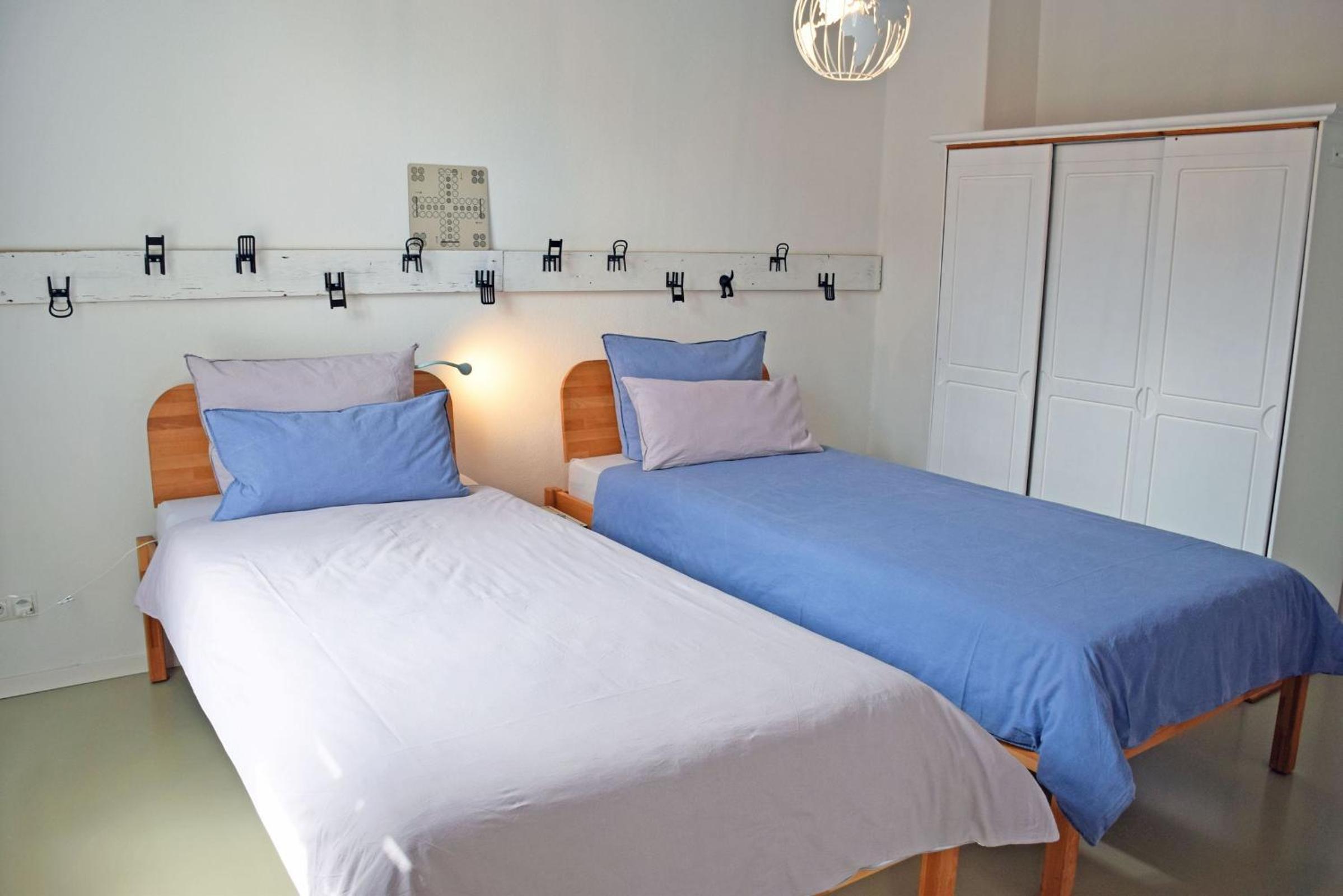 schöne Ferienwohnung mit Kamin und Terrasse in Sassnitz H