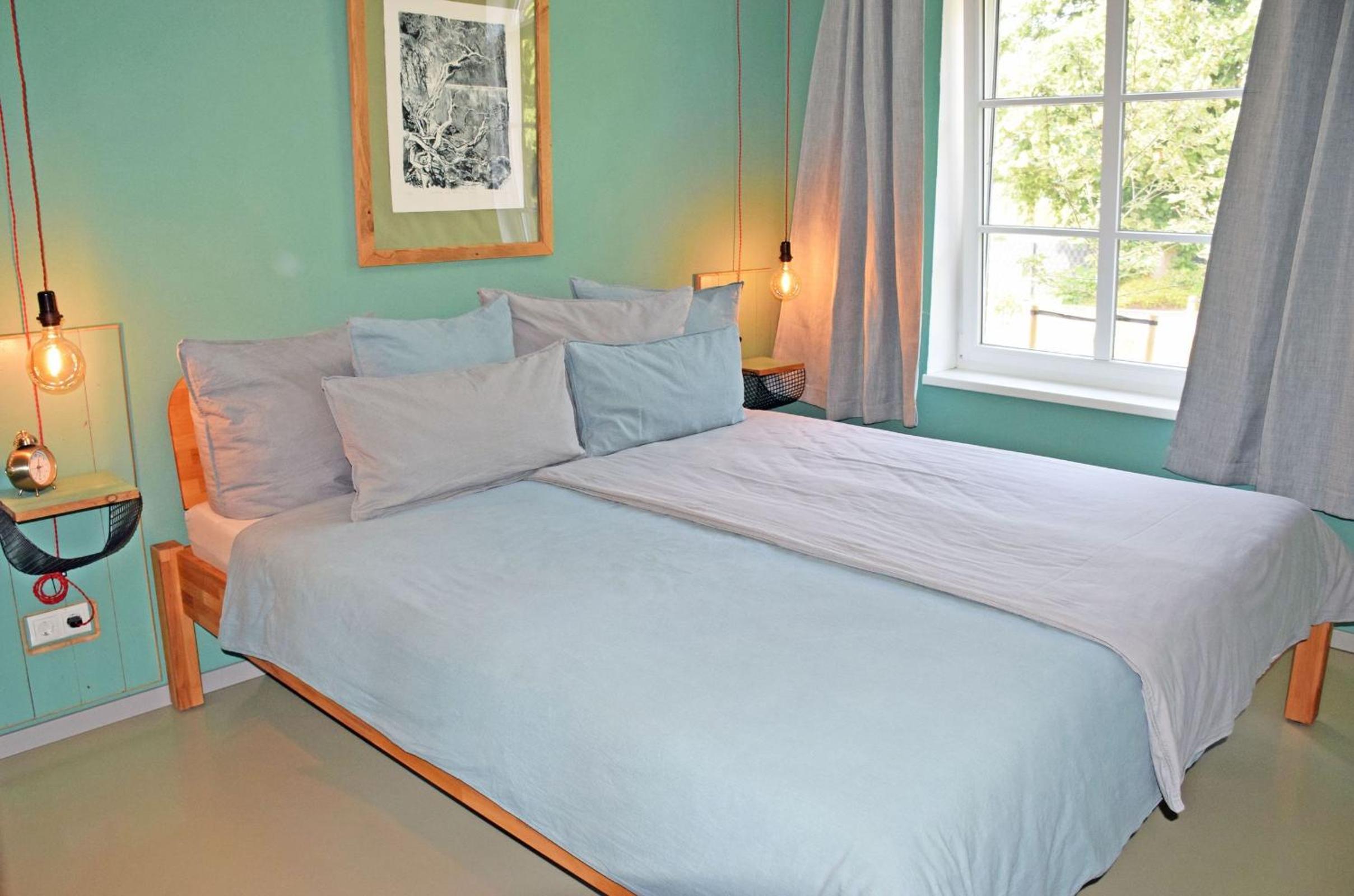 schöne Ferienwohnung mit Kamin und Terrasse in Sassnitz H