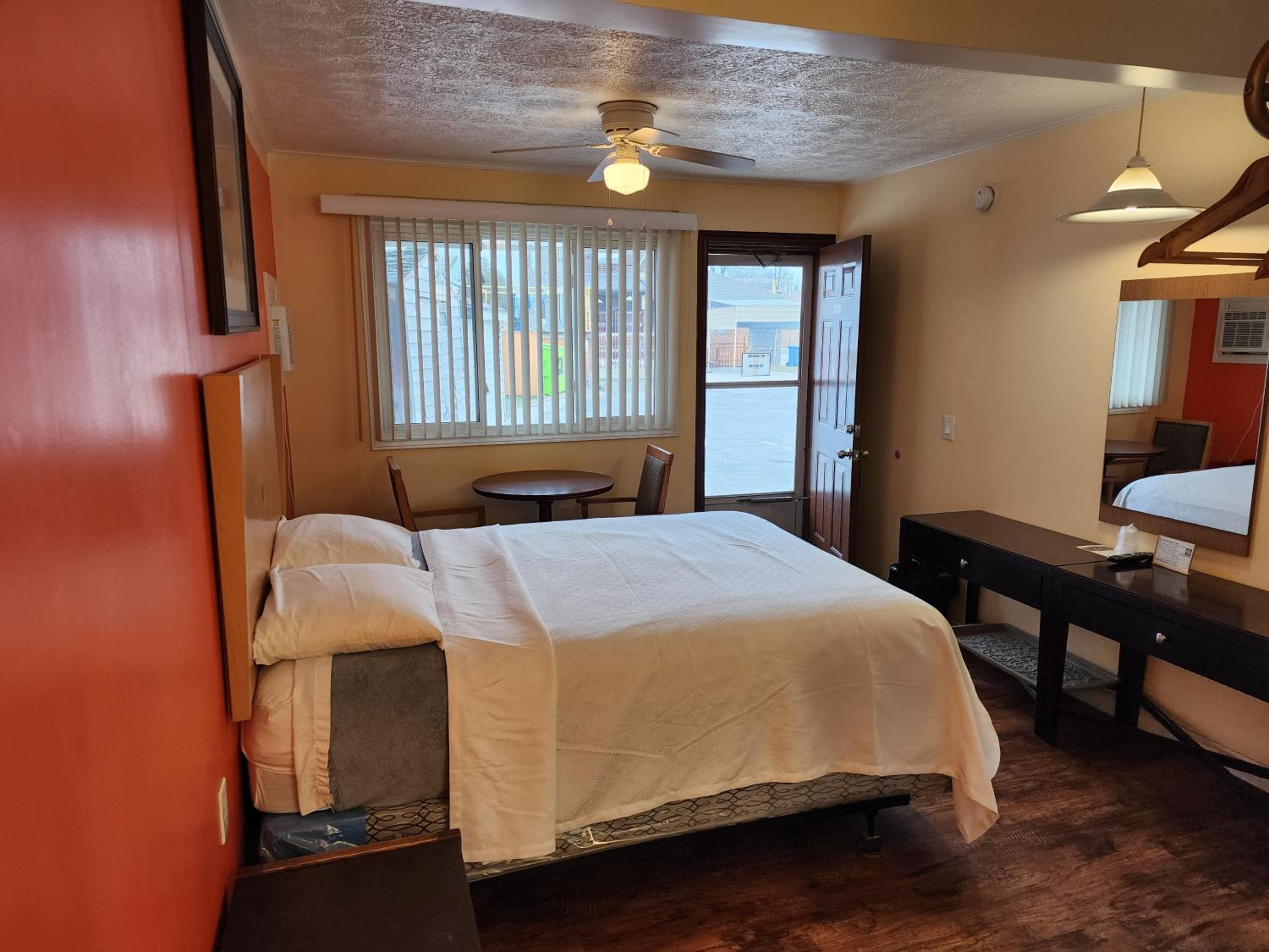 Sunparlor Motel