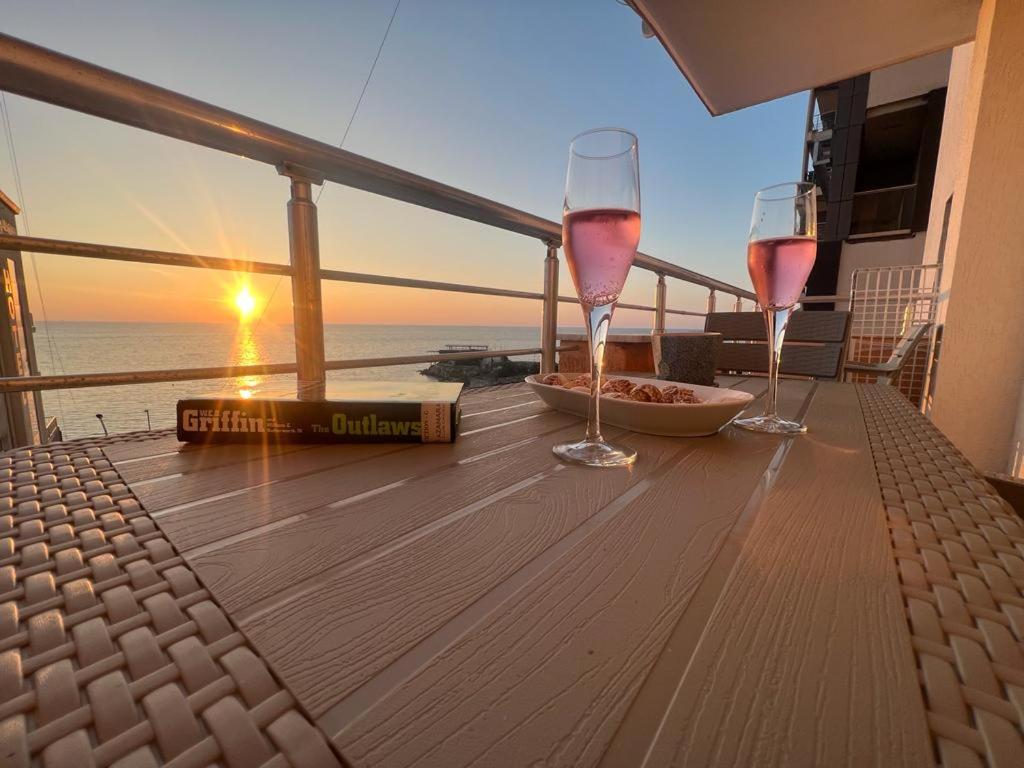 Amazing Paradise Sensation 2 Bedroom Luxury Apartment with a Jacuzzi