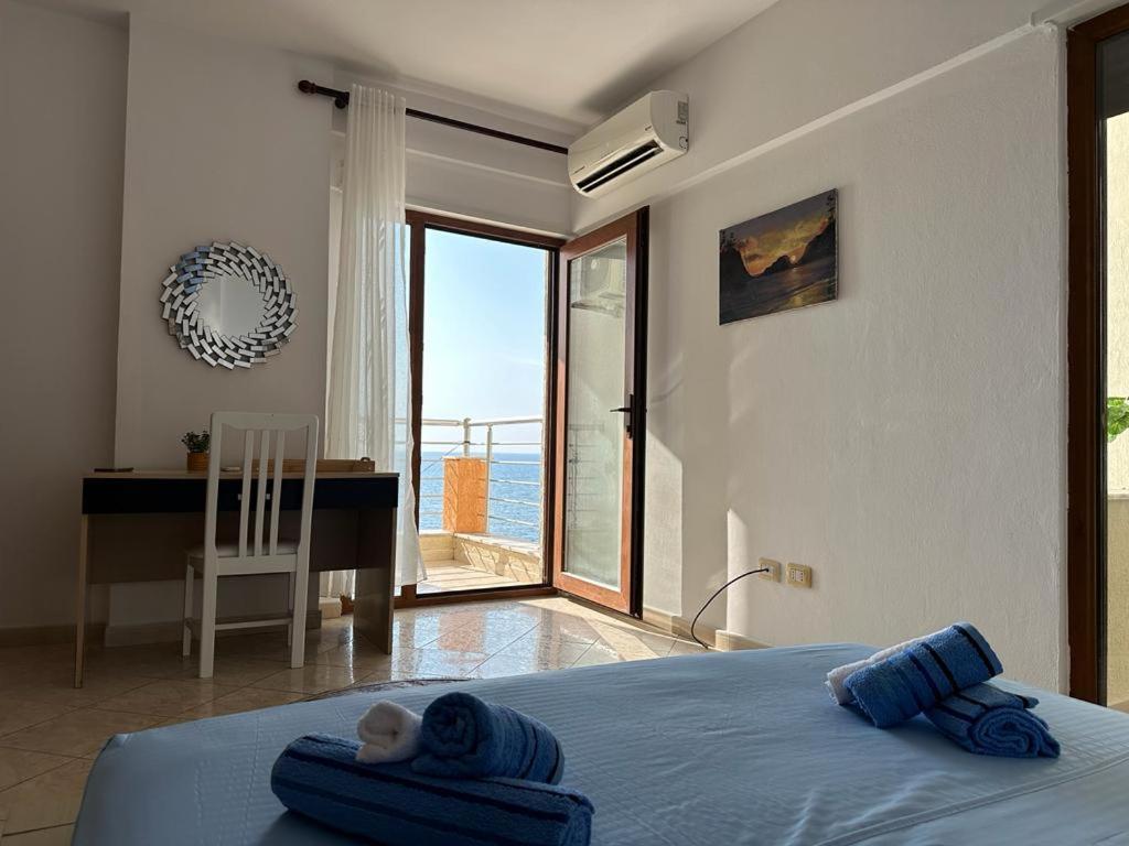 Amazing Paradise Sensation 2 Bedroom Luxury Apartment with a Jacuzzi