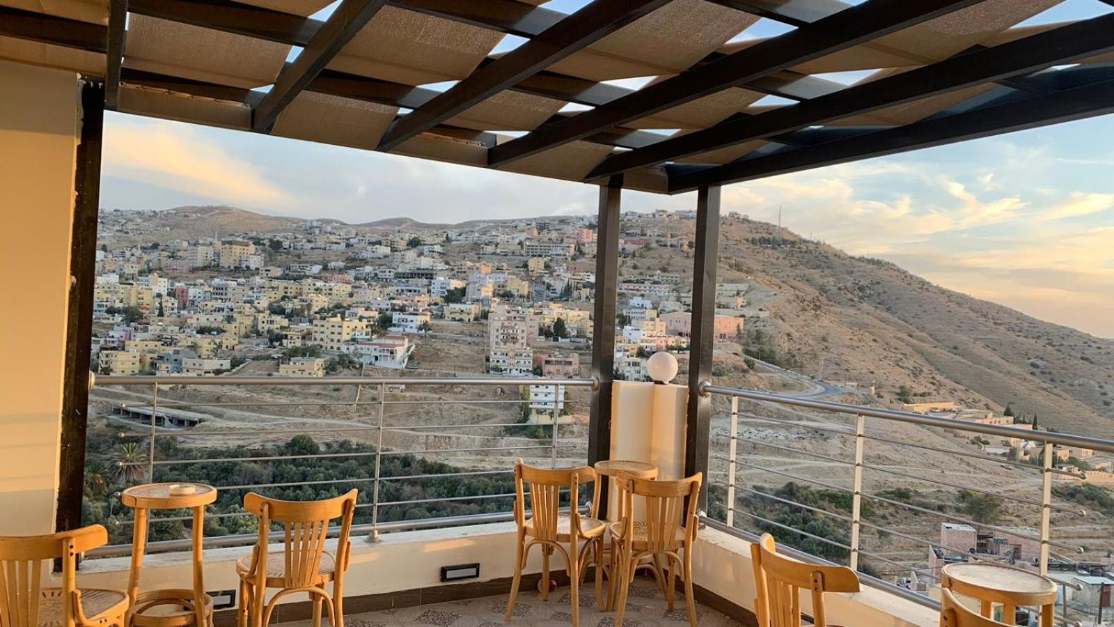 Shaqilath Hotel