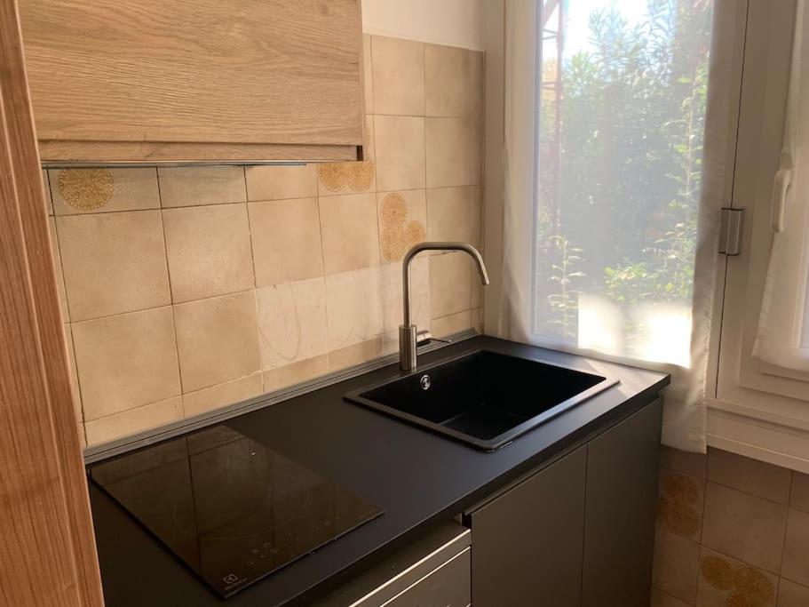 Sunny -Entire Apartment Milan Center- 24h check-in