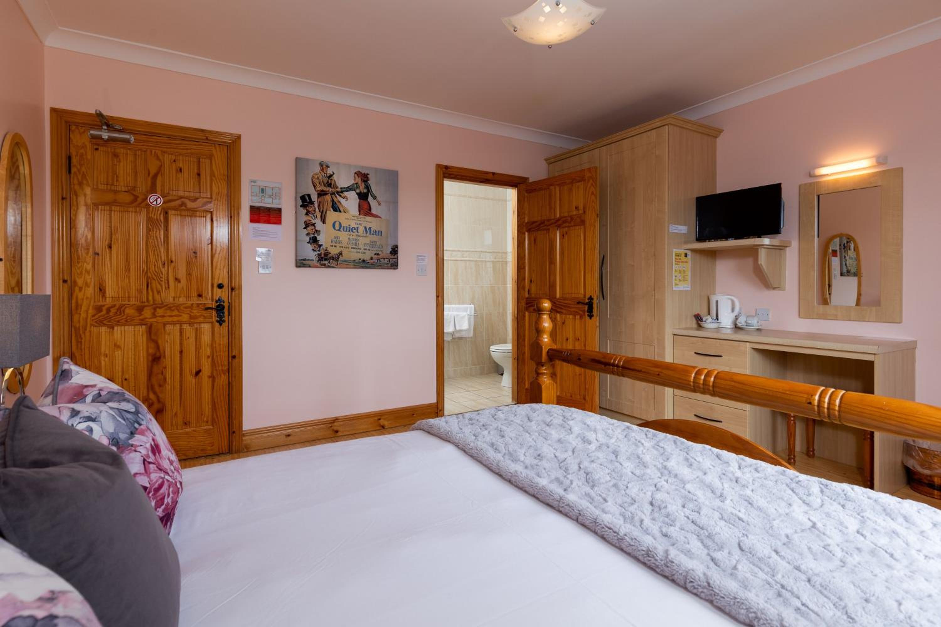 Michaeleen's Manor B&B