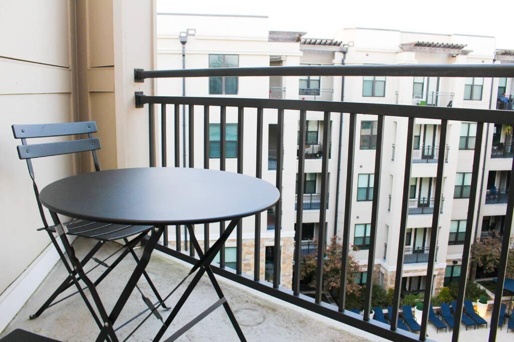 Queen Bed in Dilworth ◈ Shopping ◈ Restaurants view 3