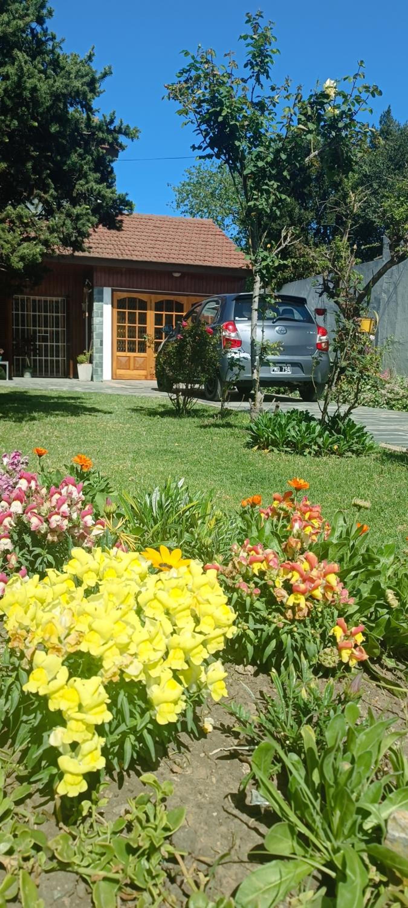 Casa Olivia- Alojamiento con piscina - Aeropuerto Ezeiza