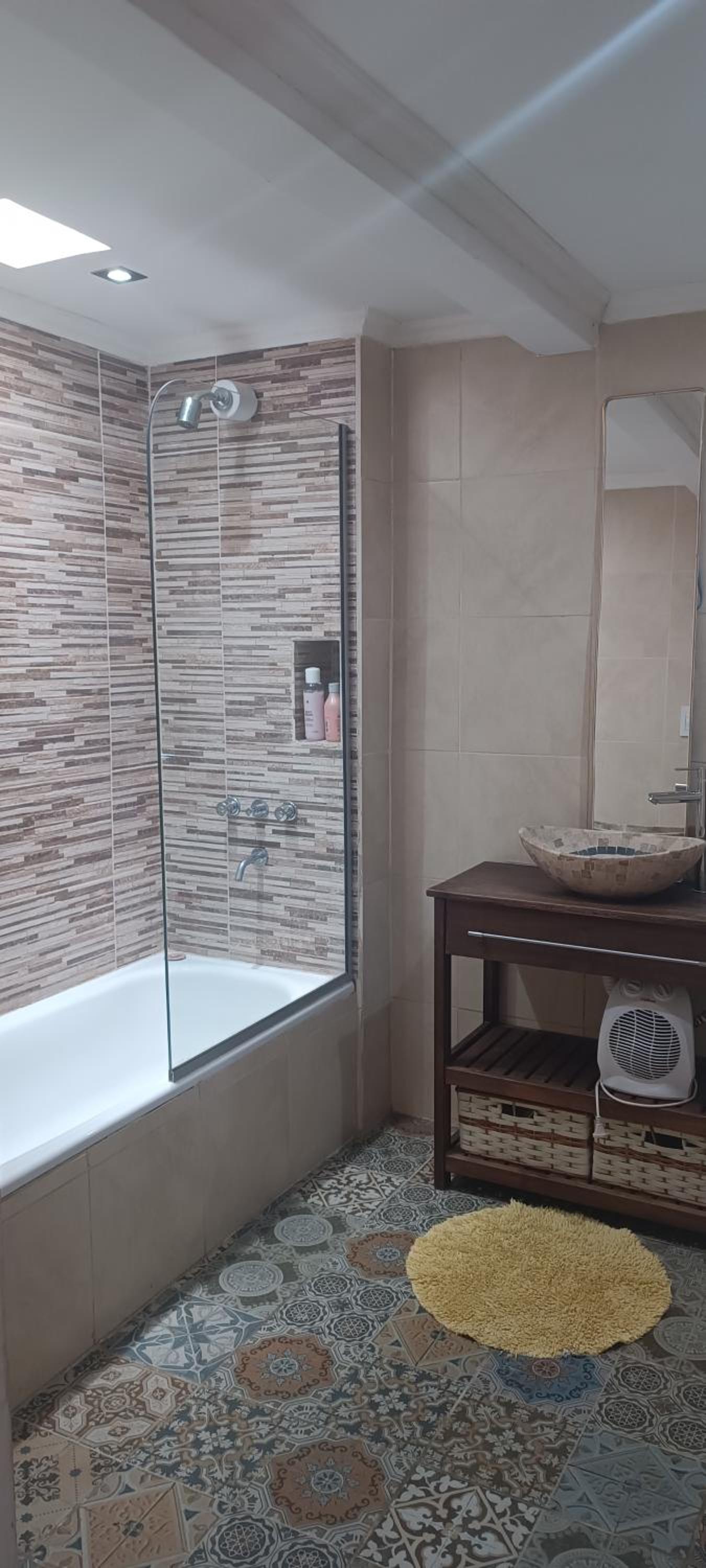 Casa Olivia- Alojamiento con piscina - Aeropuerto Ezeiza