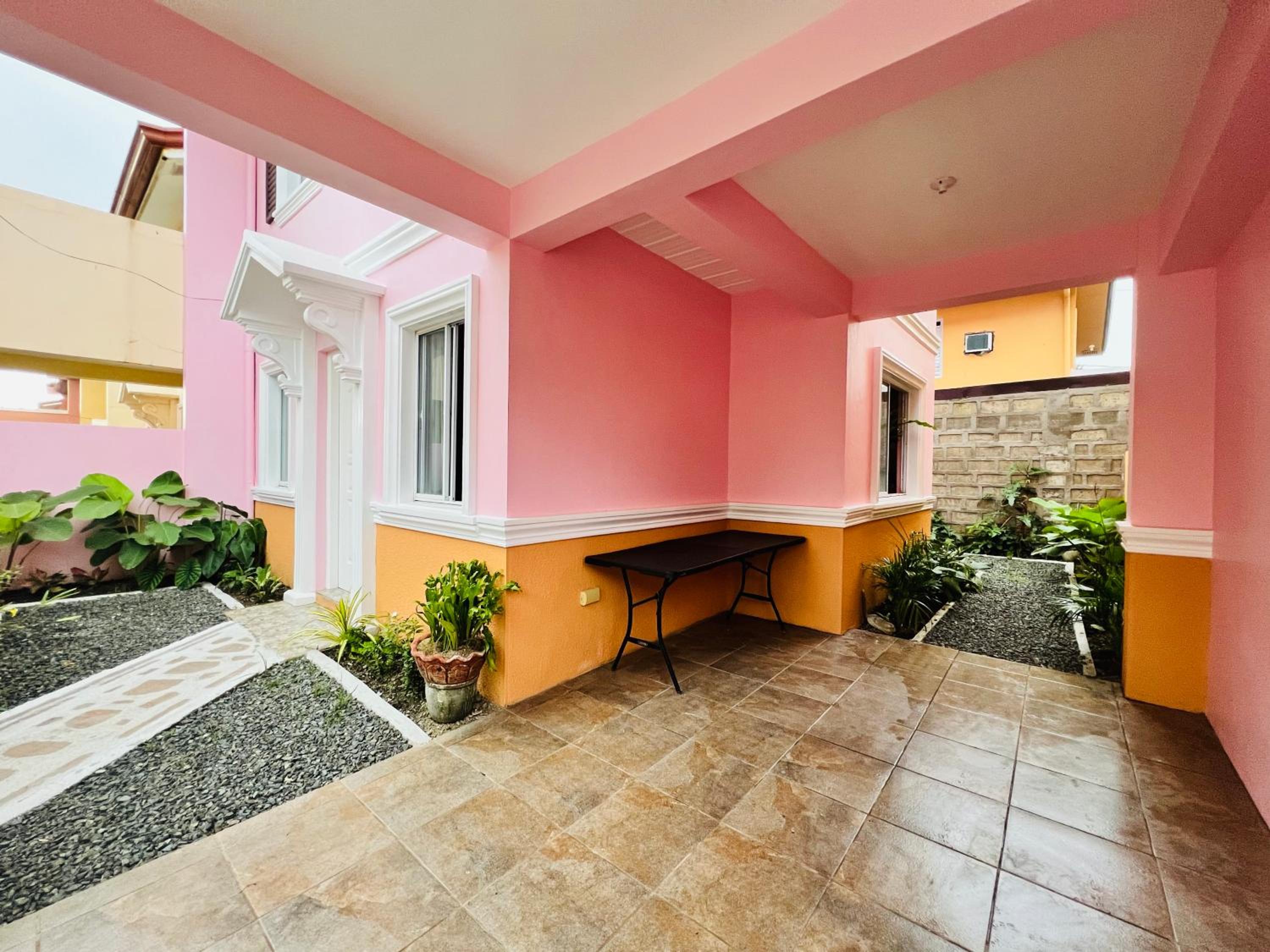 Cara Transient house