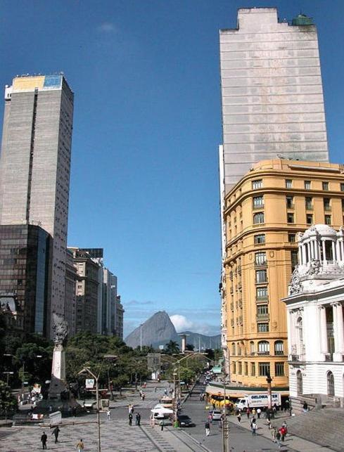 Apartamento ao lado do metro da Cinelândia e Consulado Americano