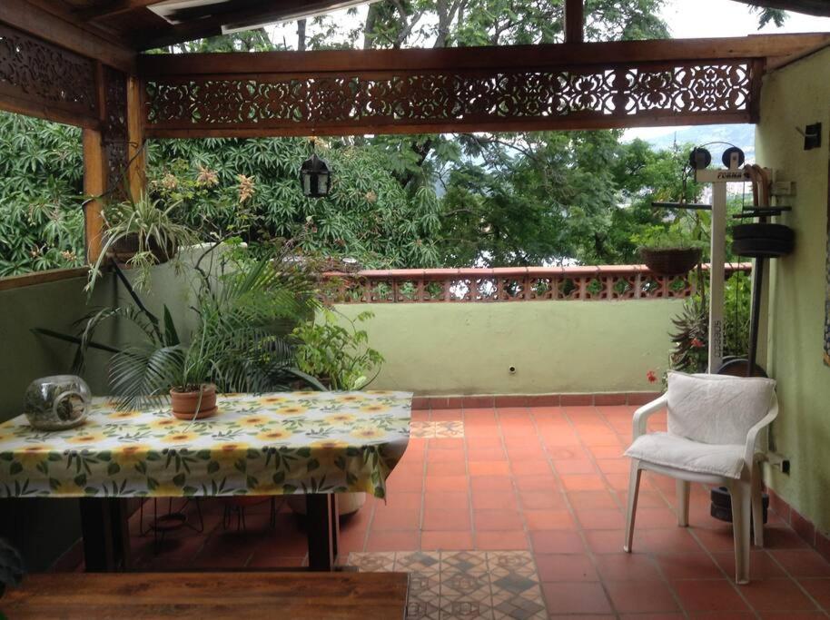 Apartamento-Galería de arte Cielo y Tierra