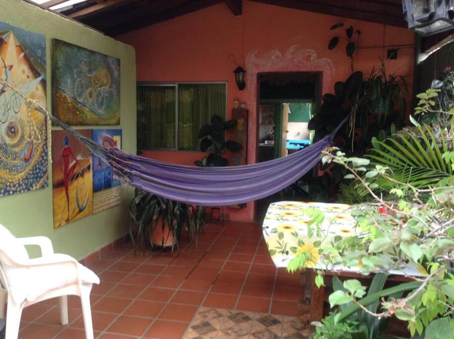 Apartamento-Galería de arte Cielo y Tierra