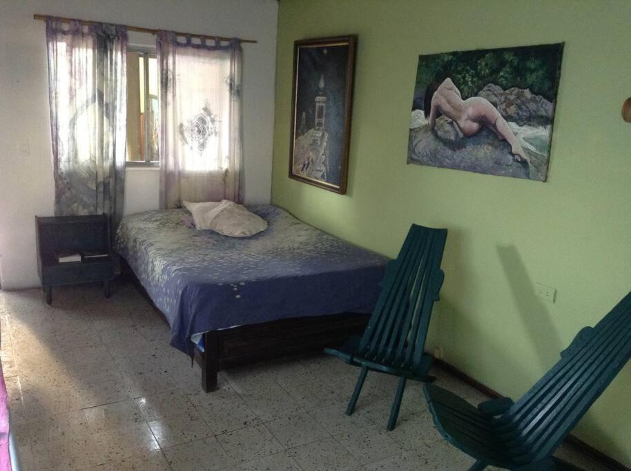 Apartamento-Galería de arte Cielo y Tierra