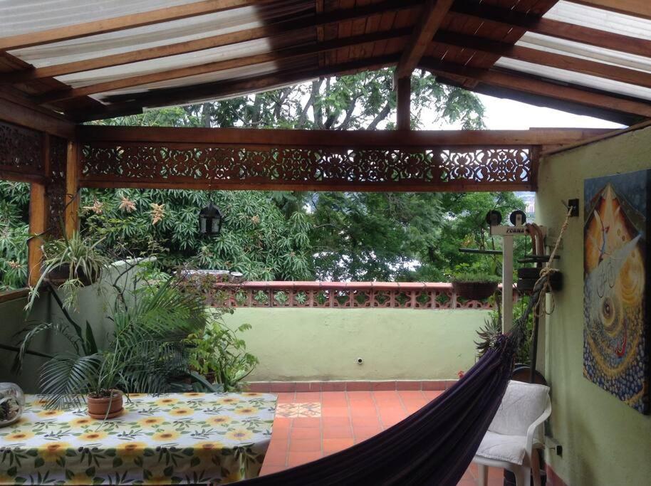 Apartamento-Galería de arte Cielo y Tierra