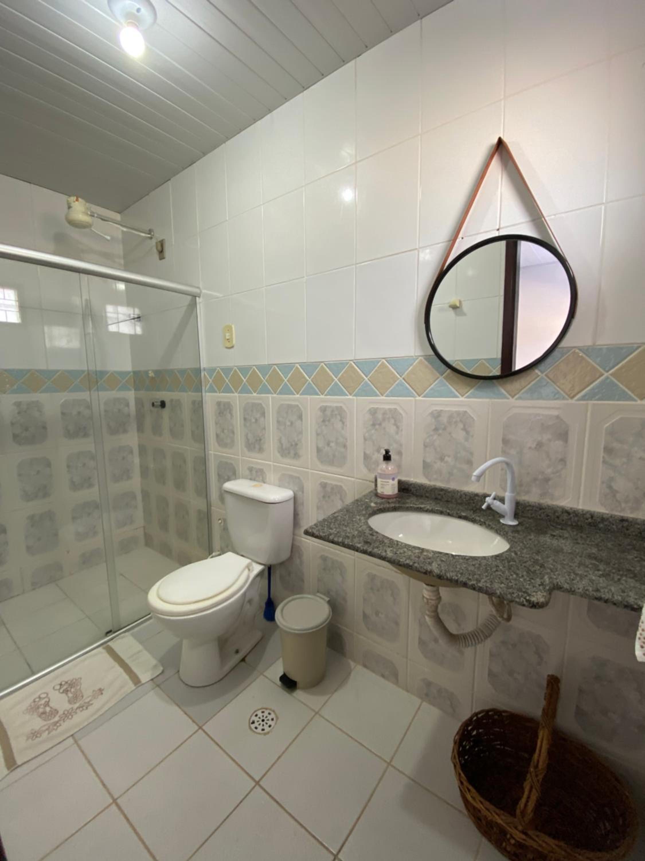 Duplex em condomínio no Barra Mar