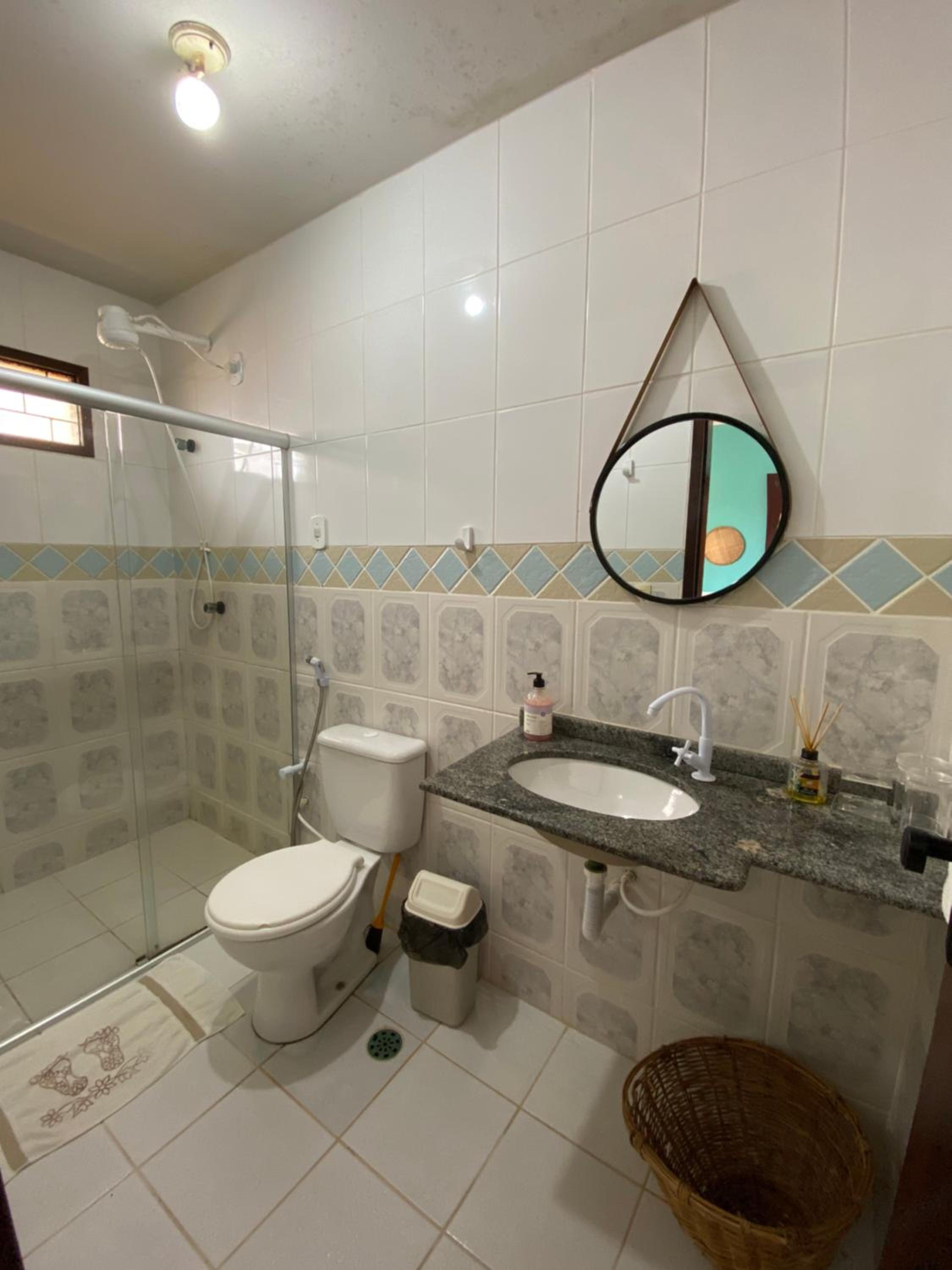 Duplex em condomínio no Barra Mar