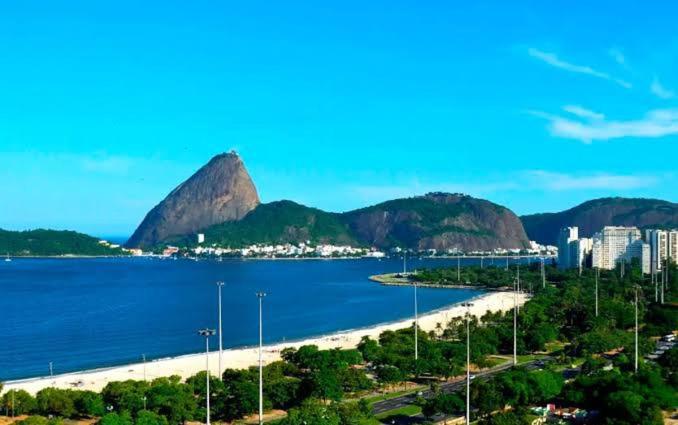 Apartamento ao lado do metro da Cinelândia e Consulado Americano