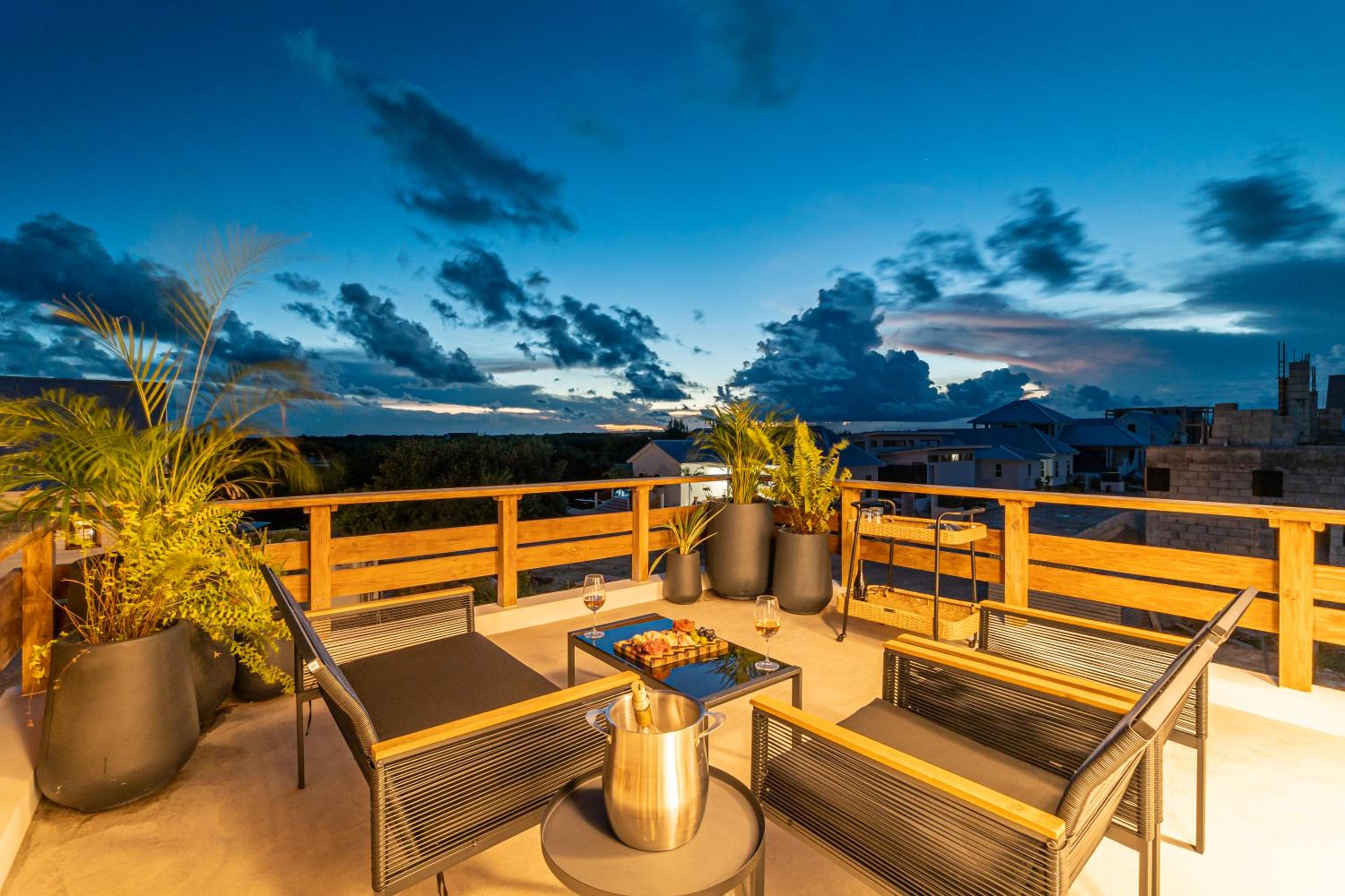 Casa Brisa & The PoolClub at Mahogany Bay!