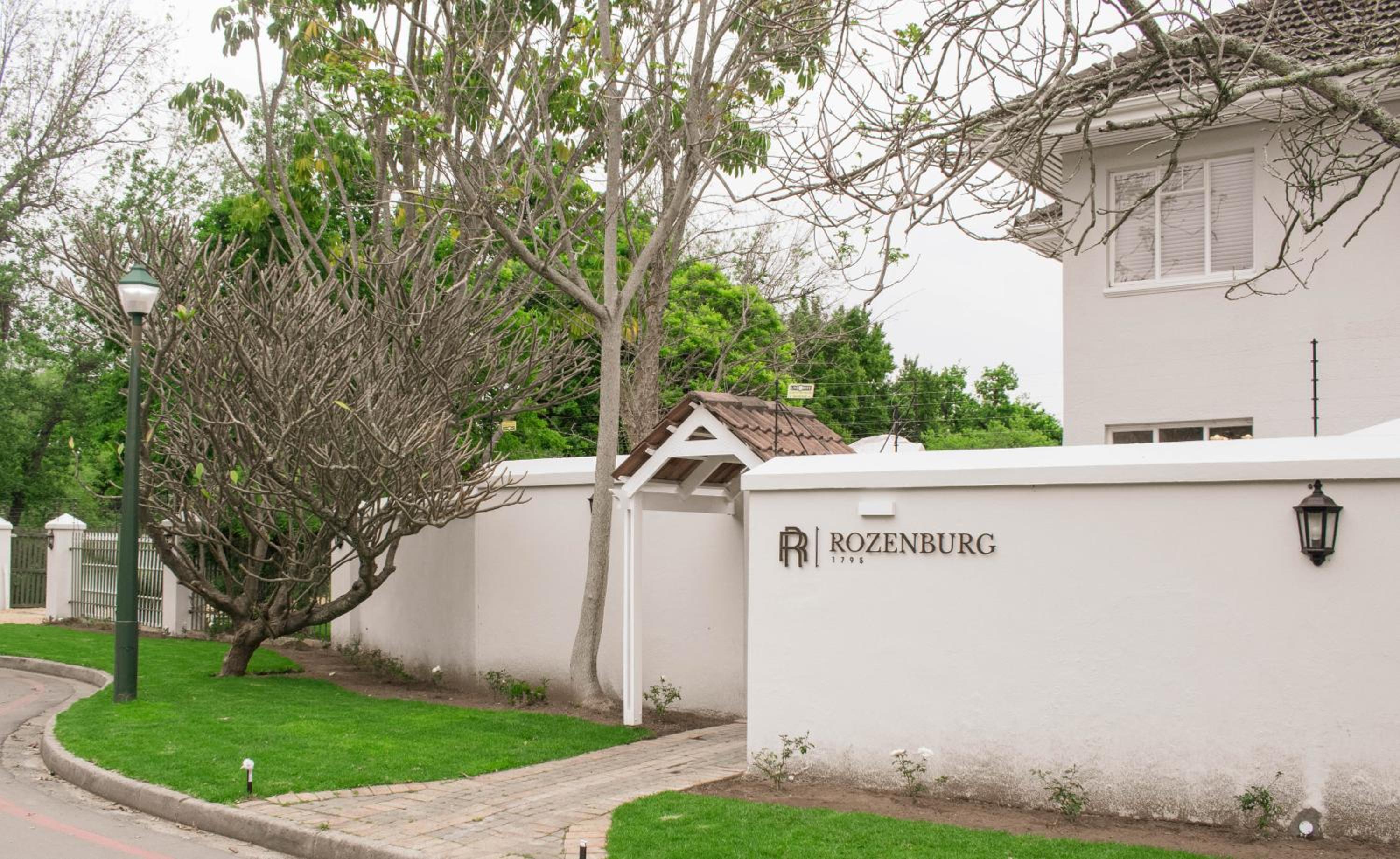 Rozenburg Guest House
