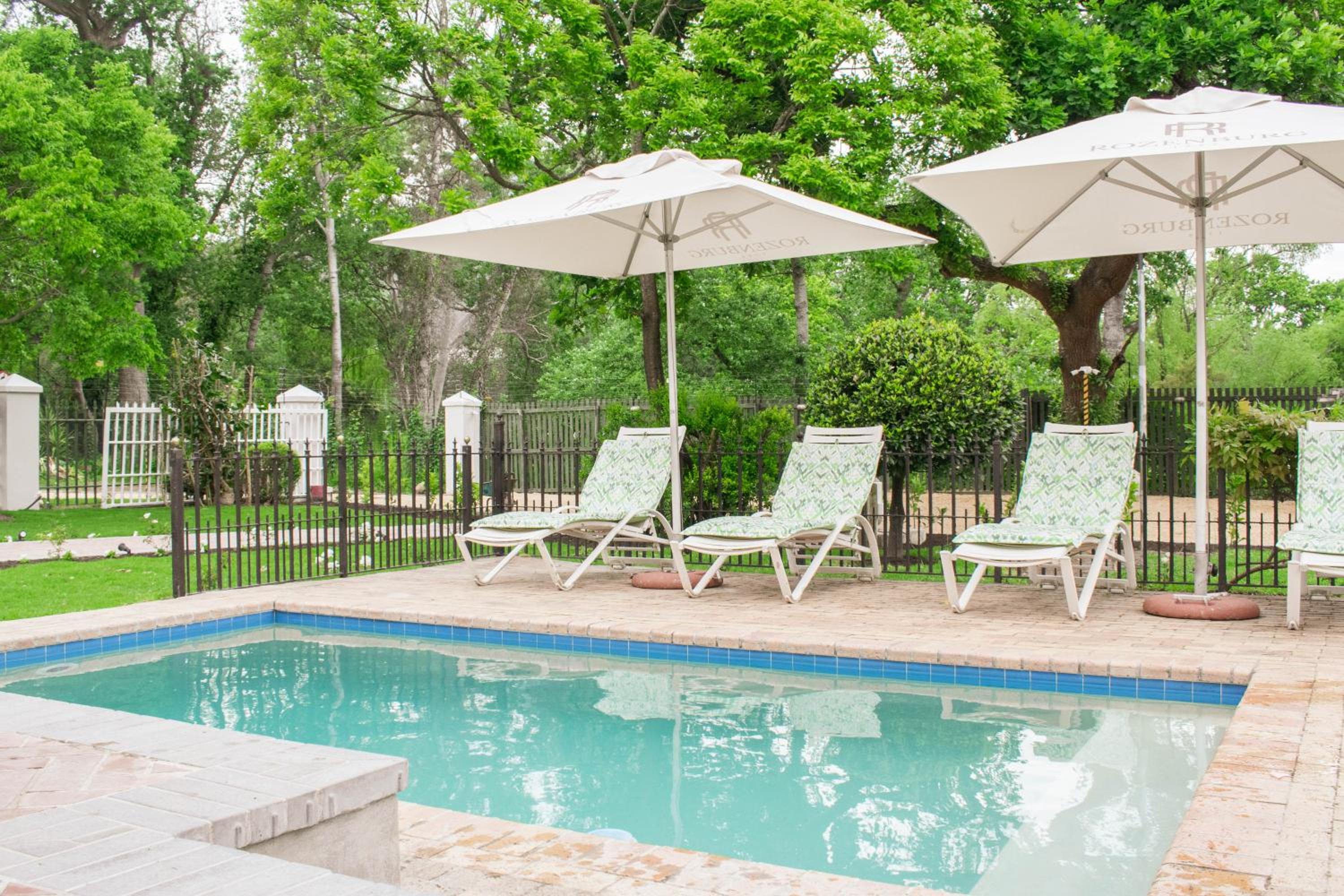 Rozenburg Guest House