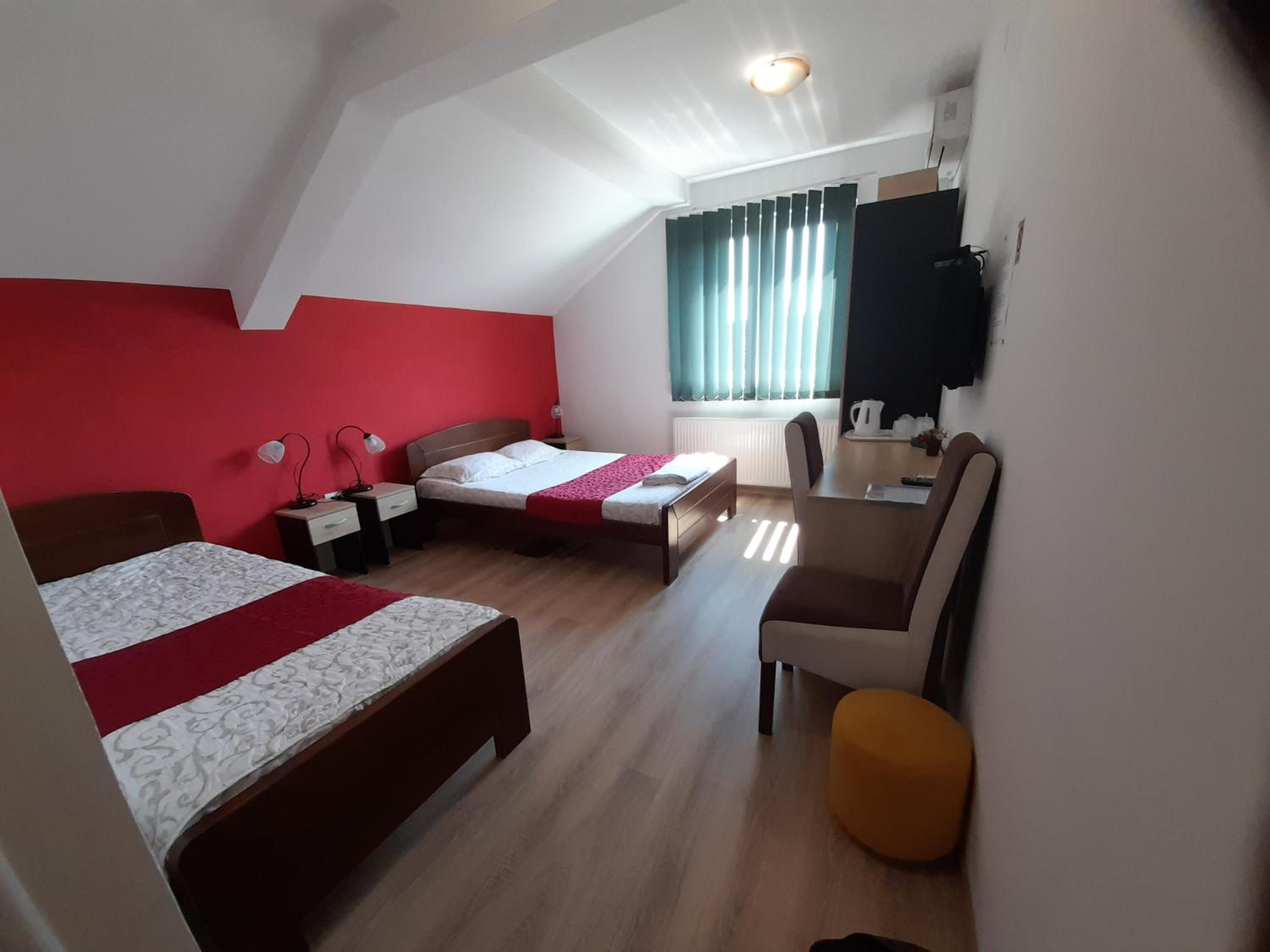 Sobe i apartmani Kety view 5