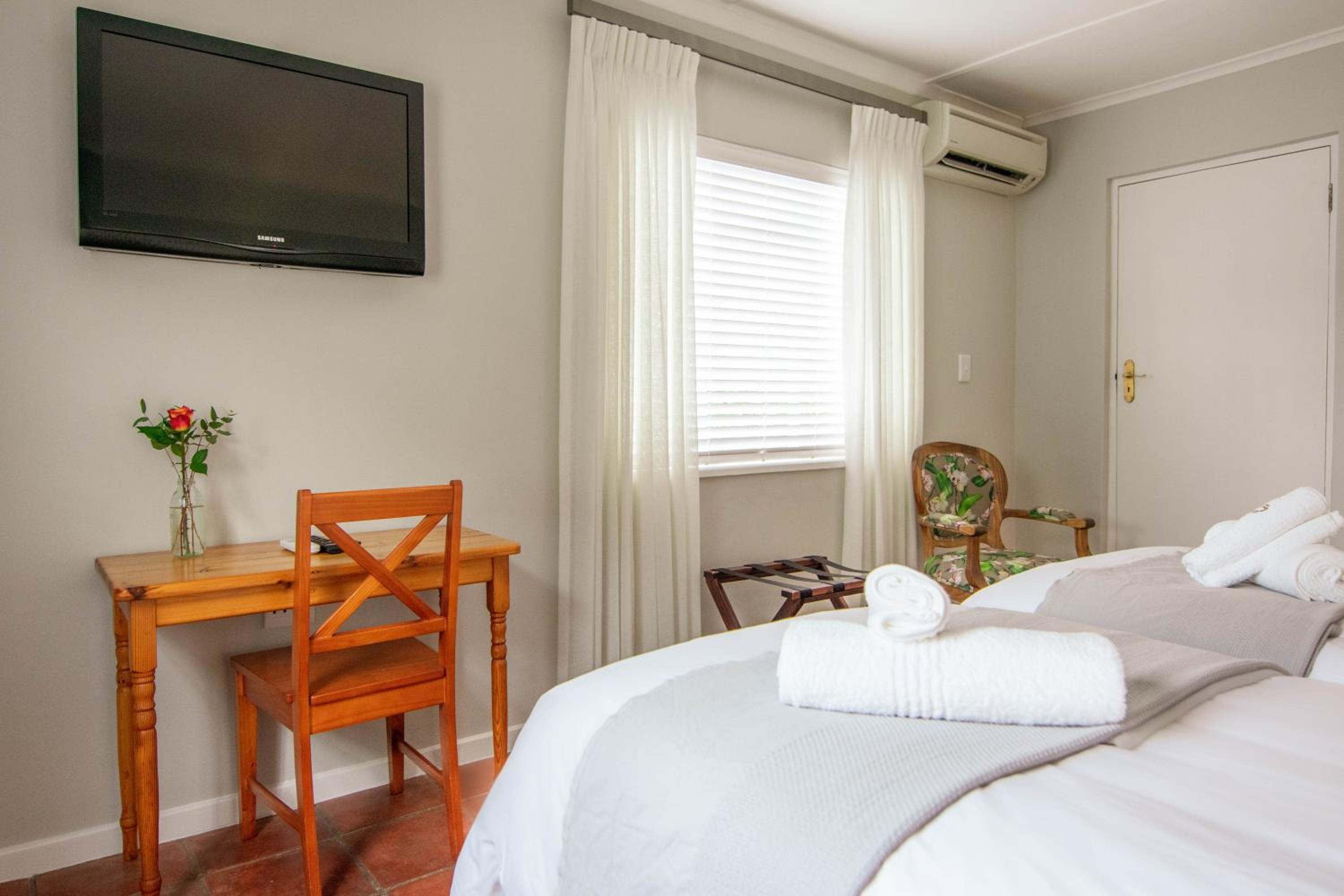 Rozenburg Guest House