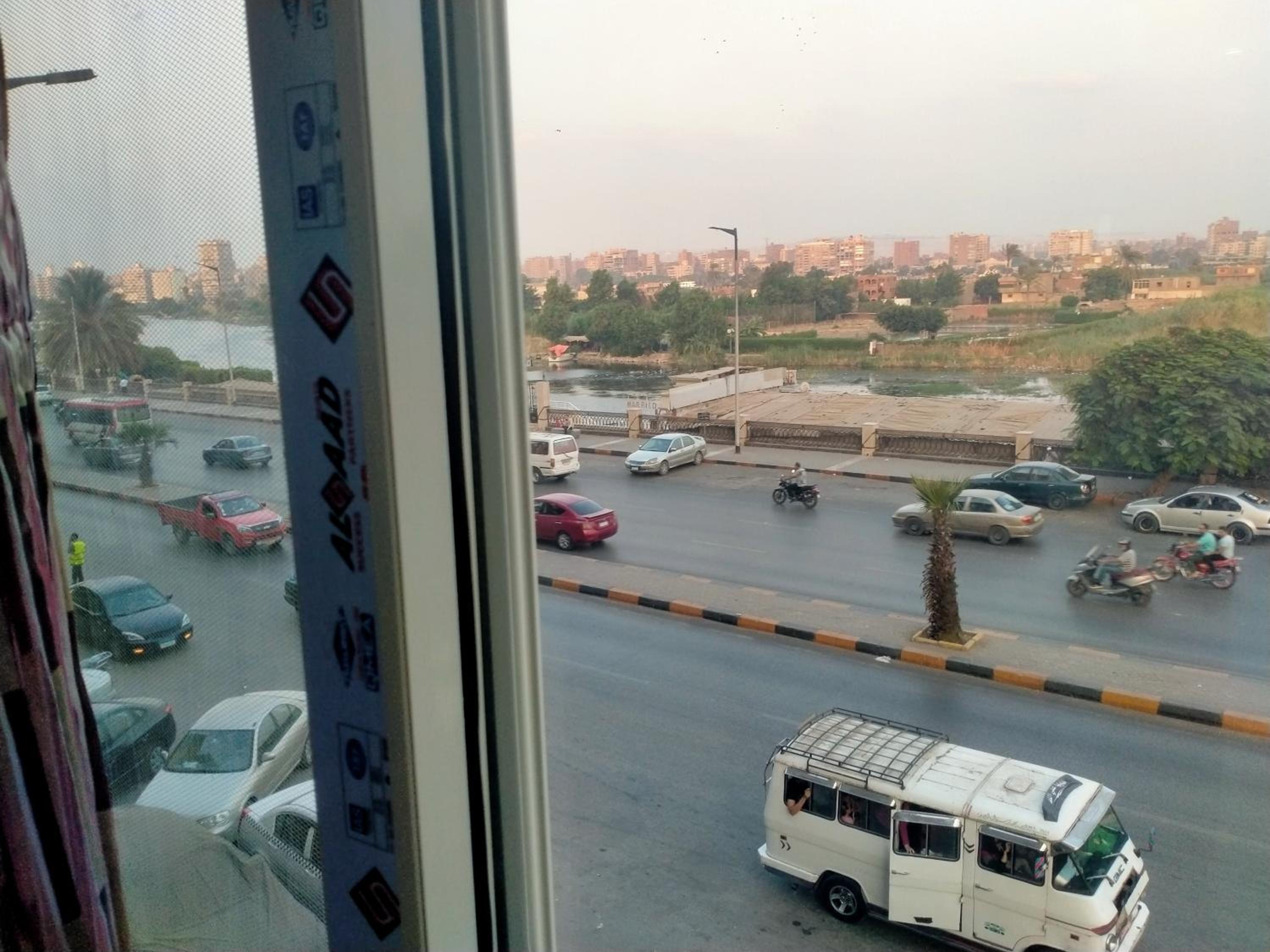 Zahrat Al Bahr El Azam Apartments