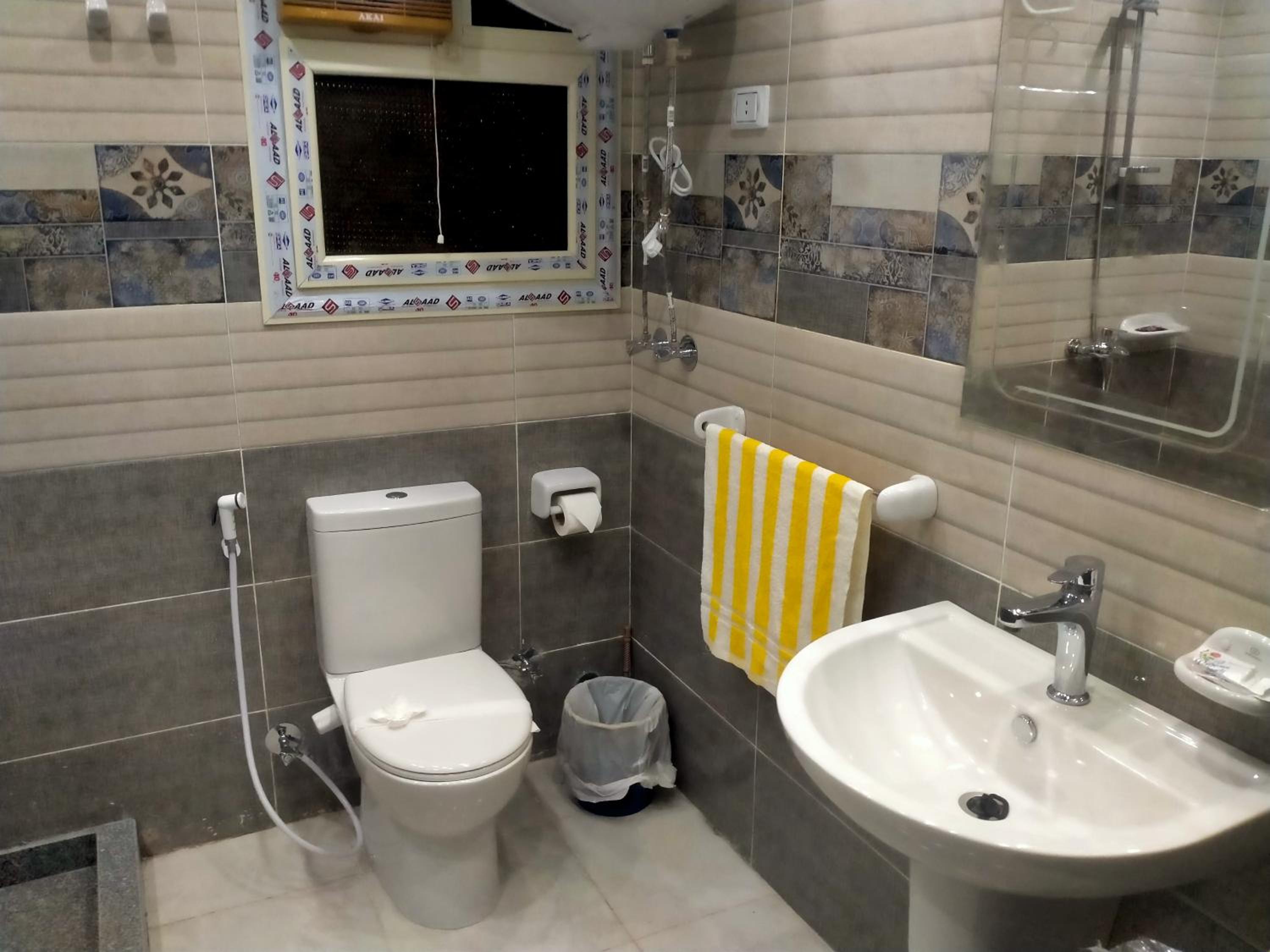 Zahrat Al Bahr El Azam Apartments