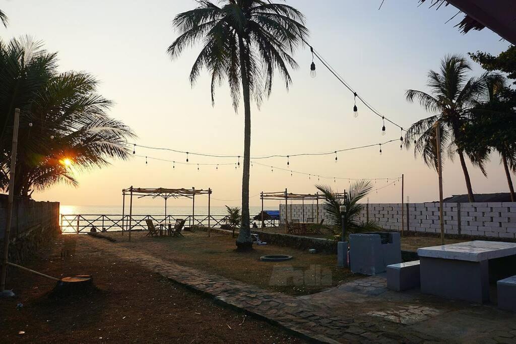 Villa Apedia Anyer, 3 Kamar, Pantai Pasir Putih view 4