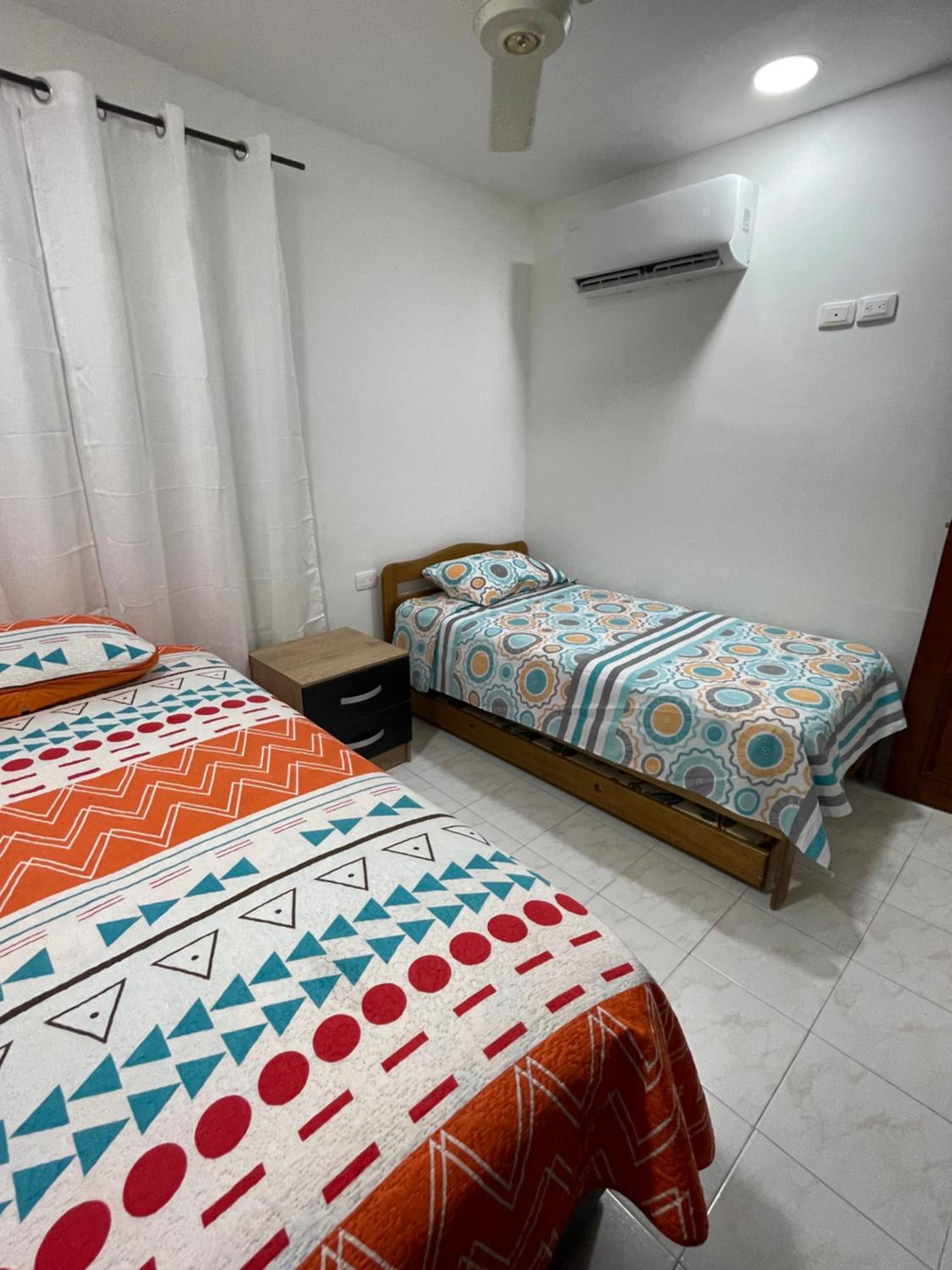 Arriendo apartamento Br. Crespito, Segundo piso