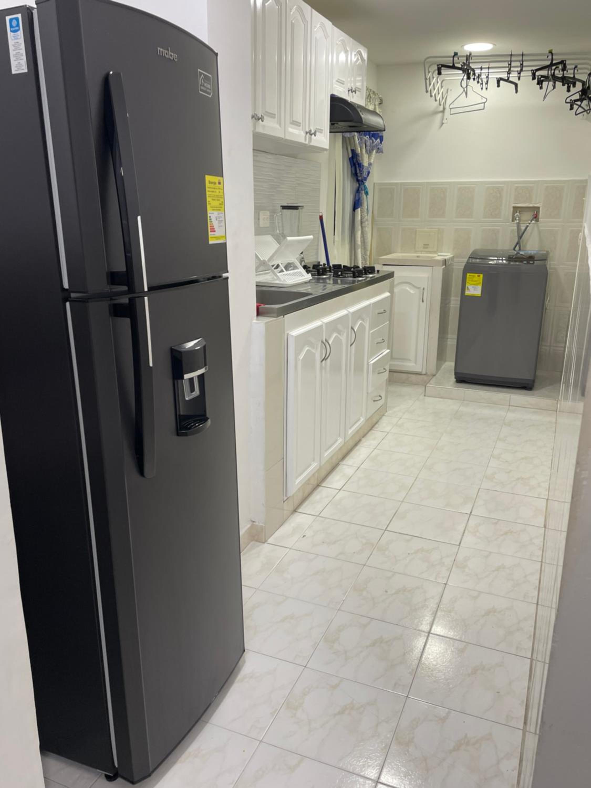 Arriendo apartamento Br. Crespito, Segundo piso