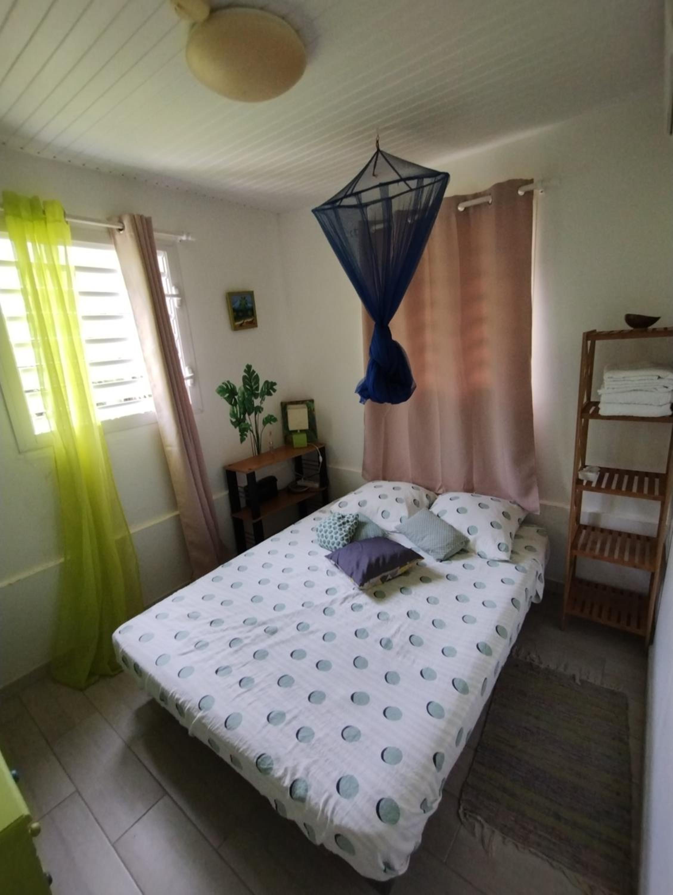 Ti-colibri ✓Iguana Village