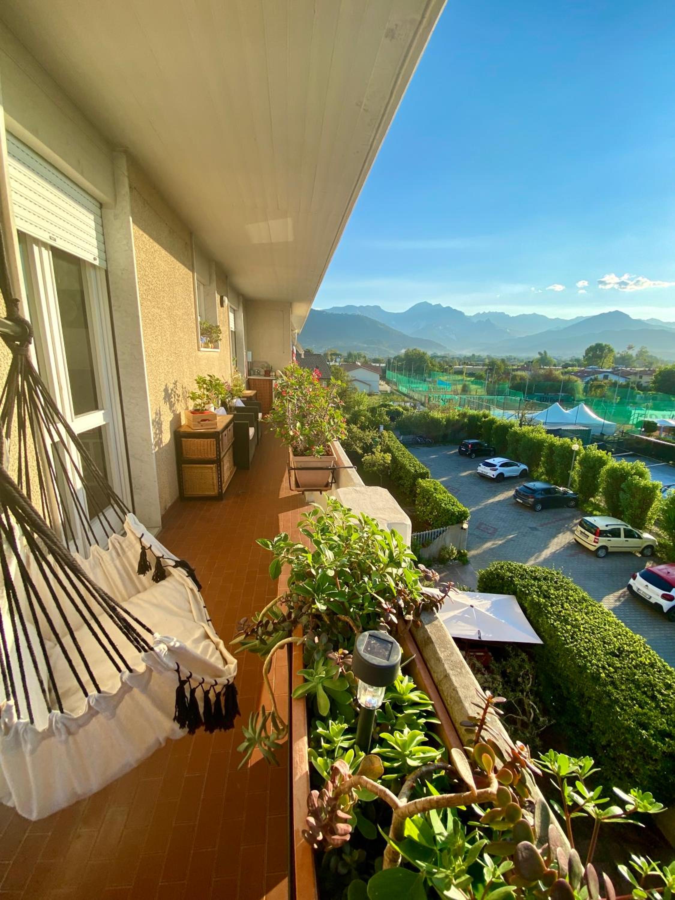 Casa Gabri - Luce, Mare, Apuane, AC, Parking photo 4