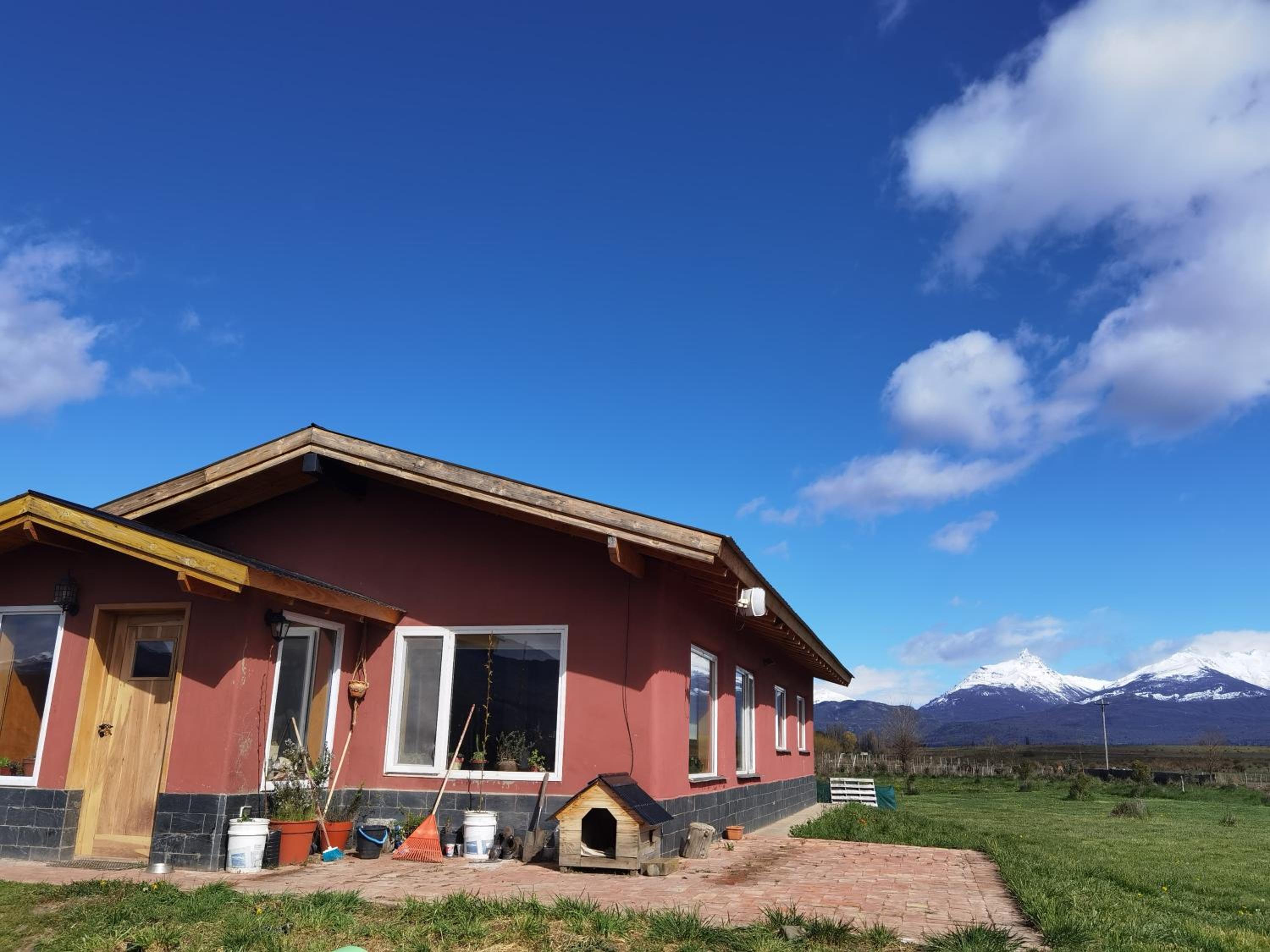 Casa familiar Fellow - Casa de Bioconstrucción a 4 km de Trevelin