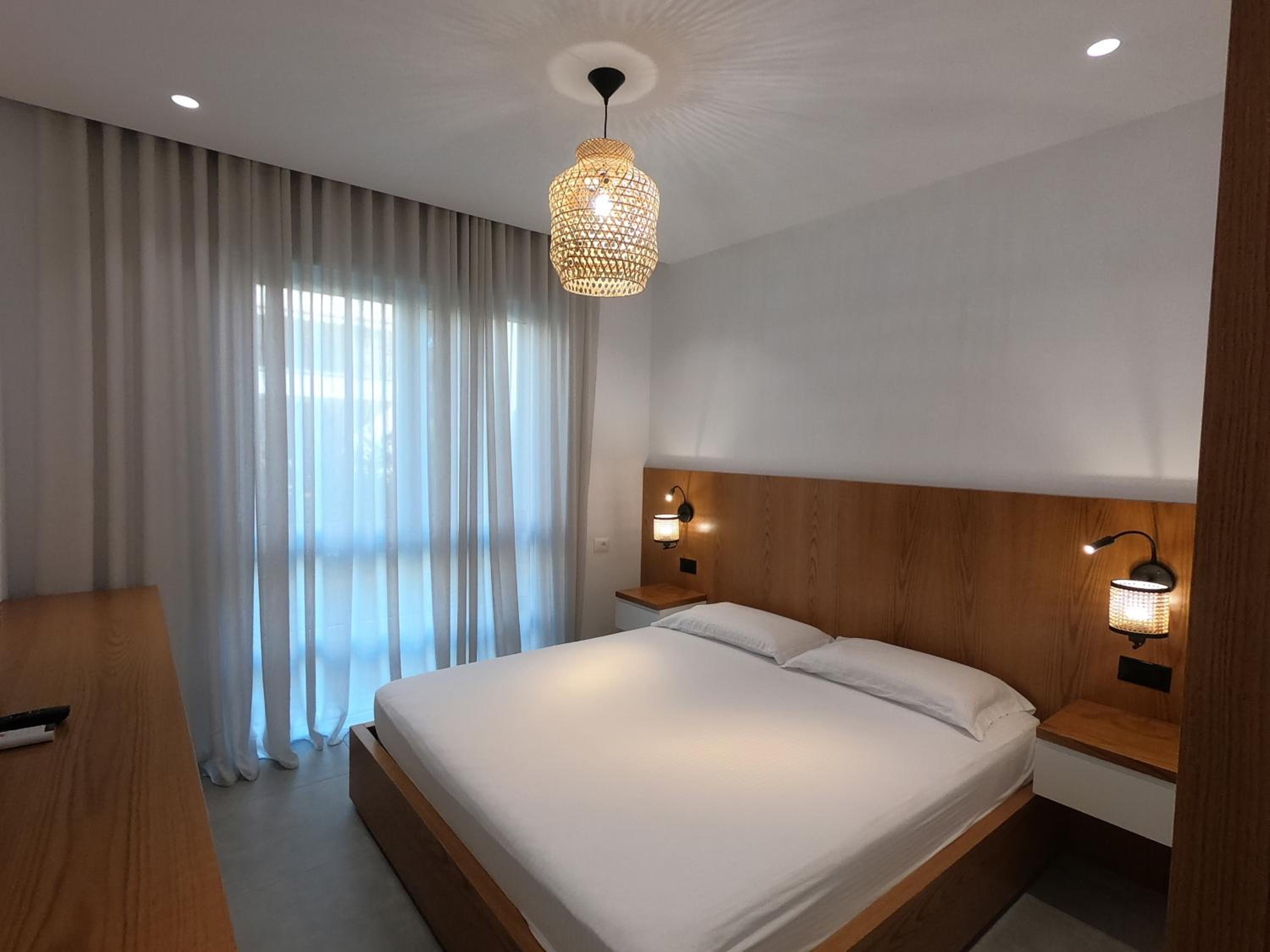 Pinegrove Apartment