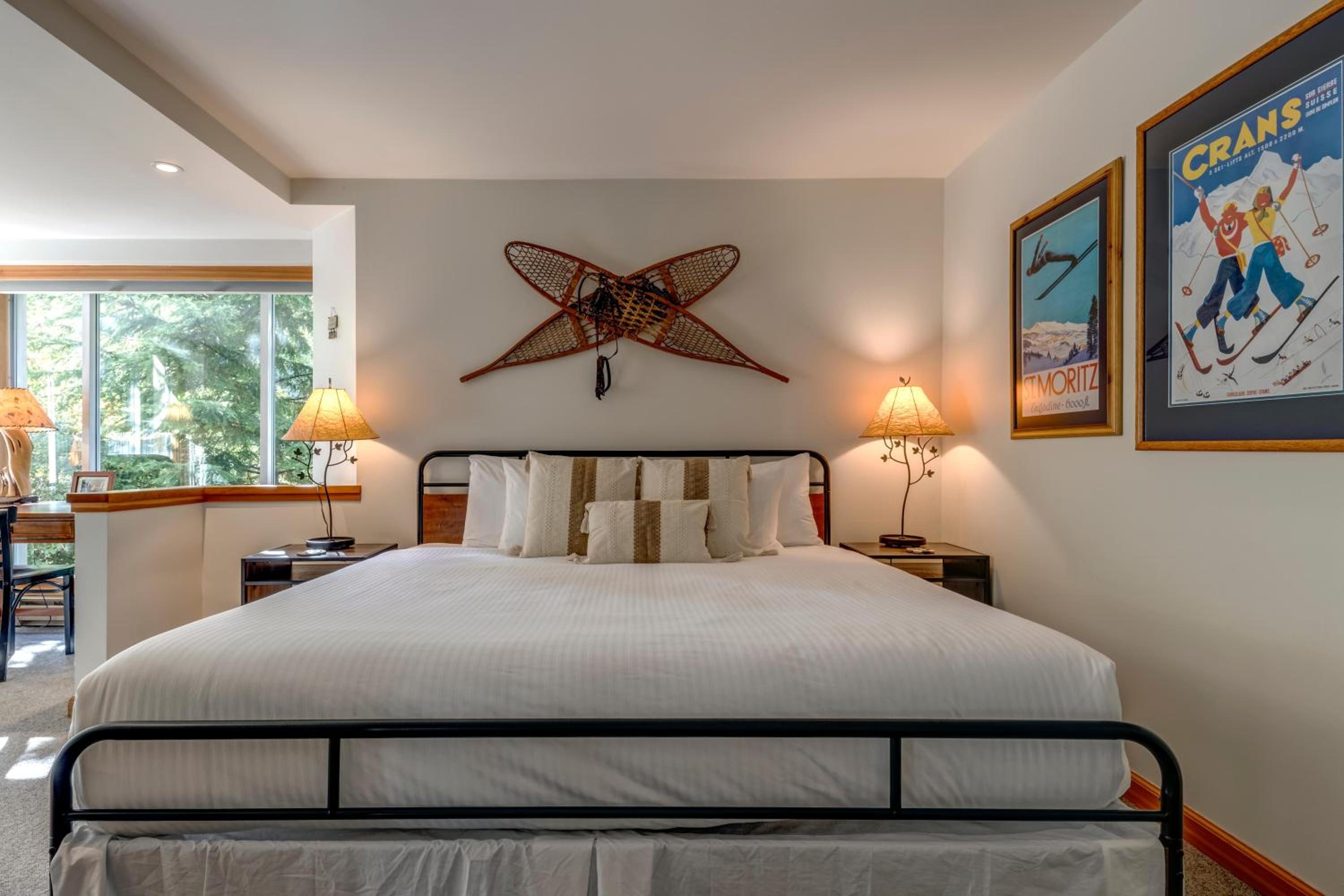 Woodrun 208 - Ski In Ski Out, Common Area Hot Tub & Pool, Fireplace